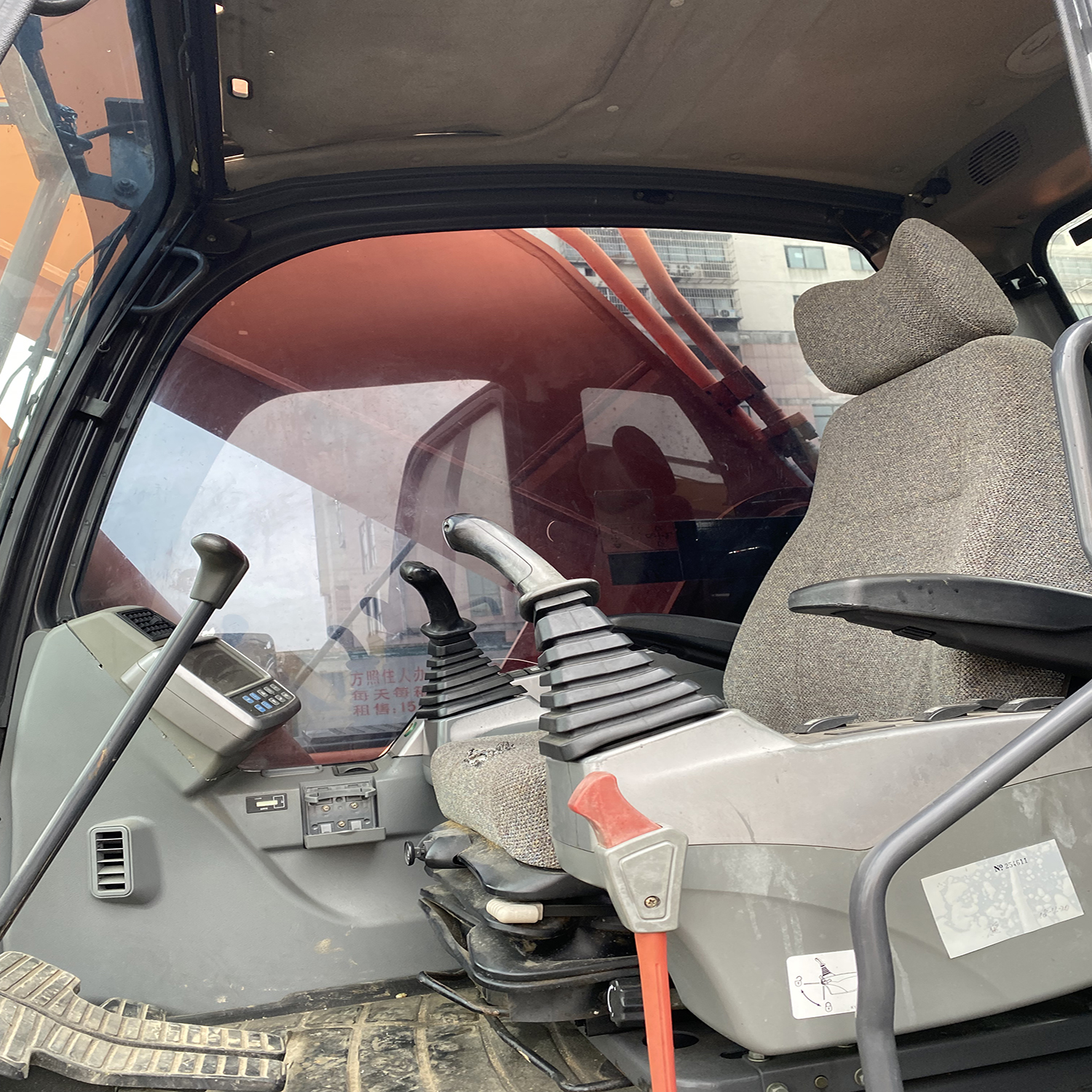 Used DOOSAN DX500 Excavator
