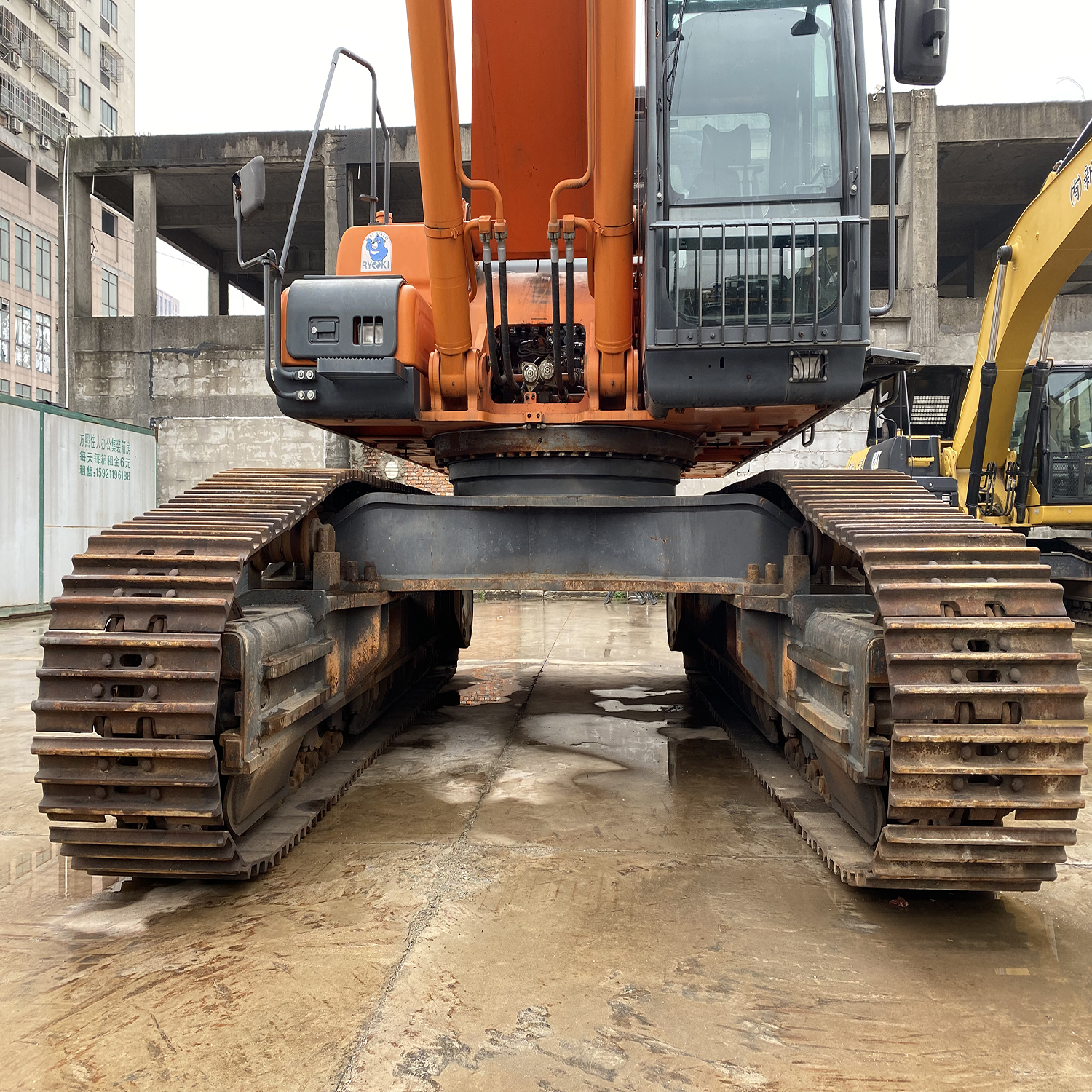 Used DOOSAN DX500 Excavator