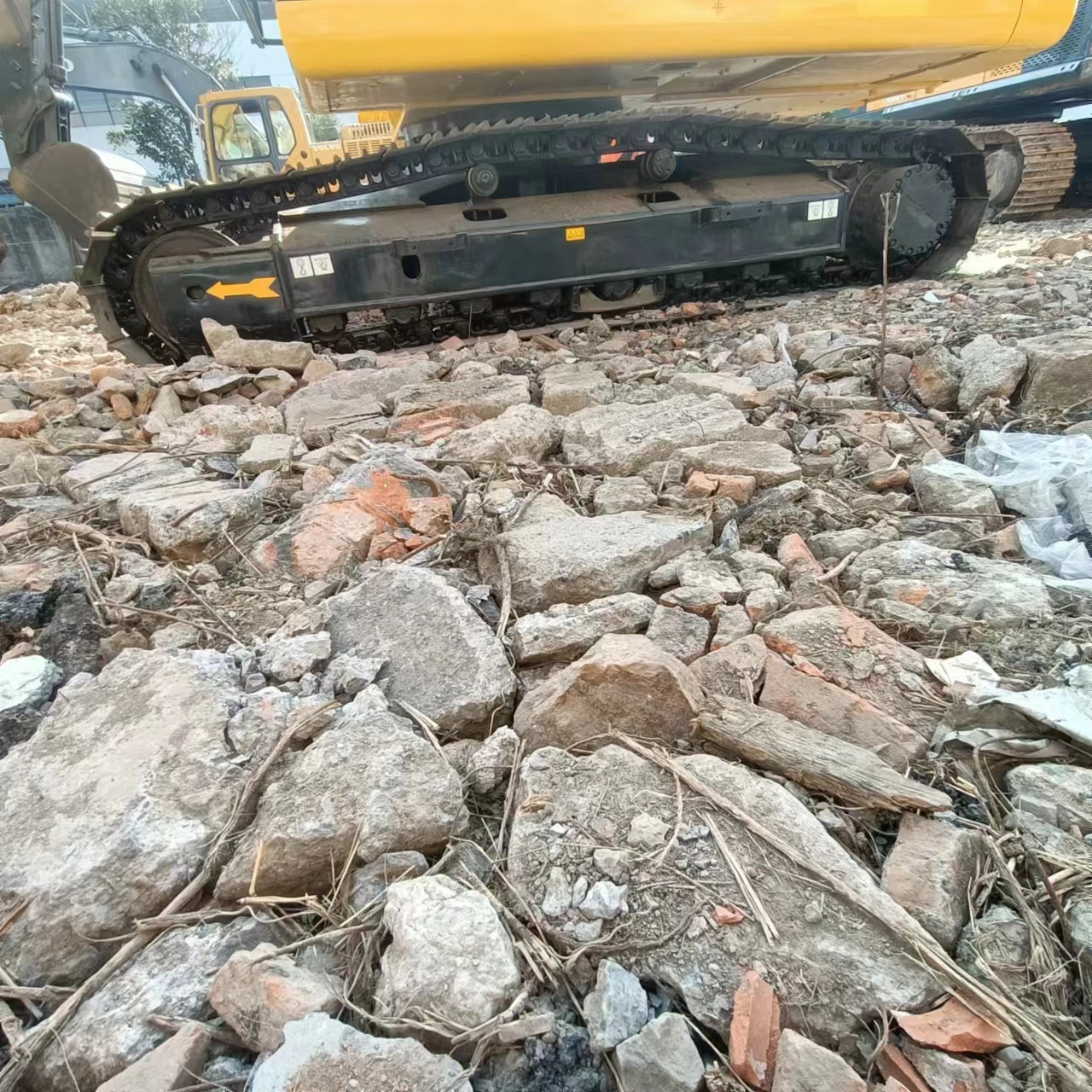 Used KOMATSU PC220 Excavator