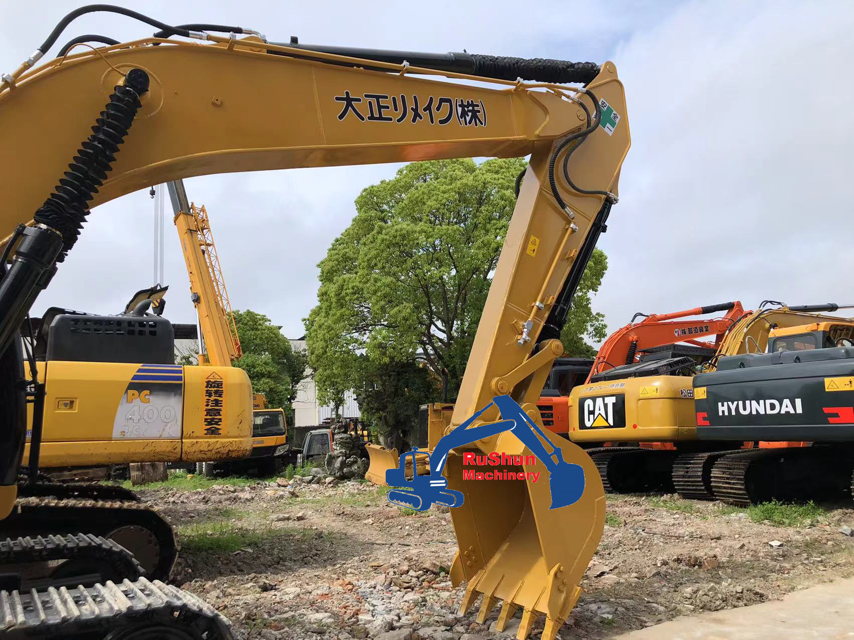 Used CAT 320D2 Excavator