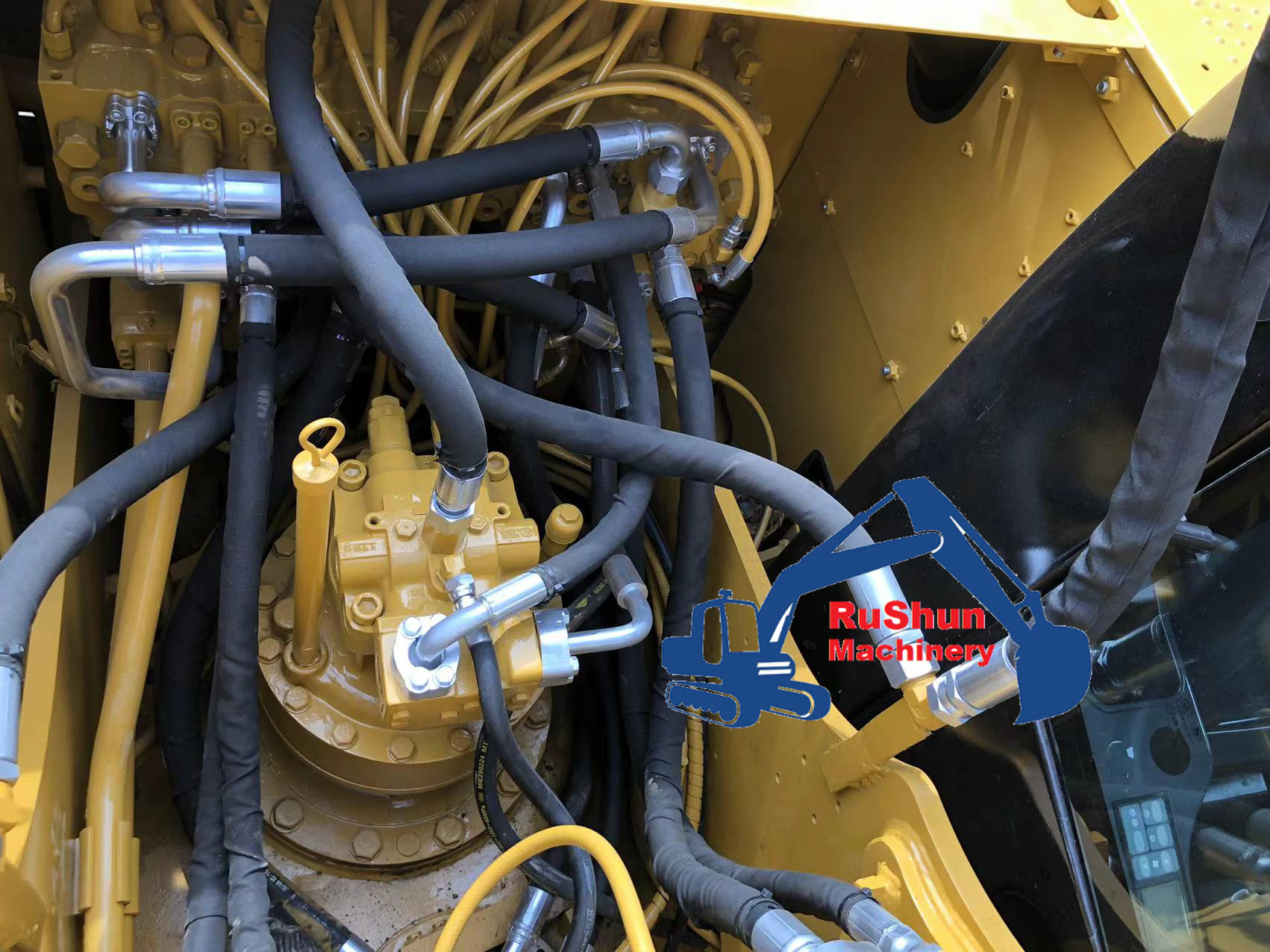 Used CAT 320D2 Excavator