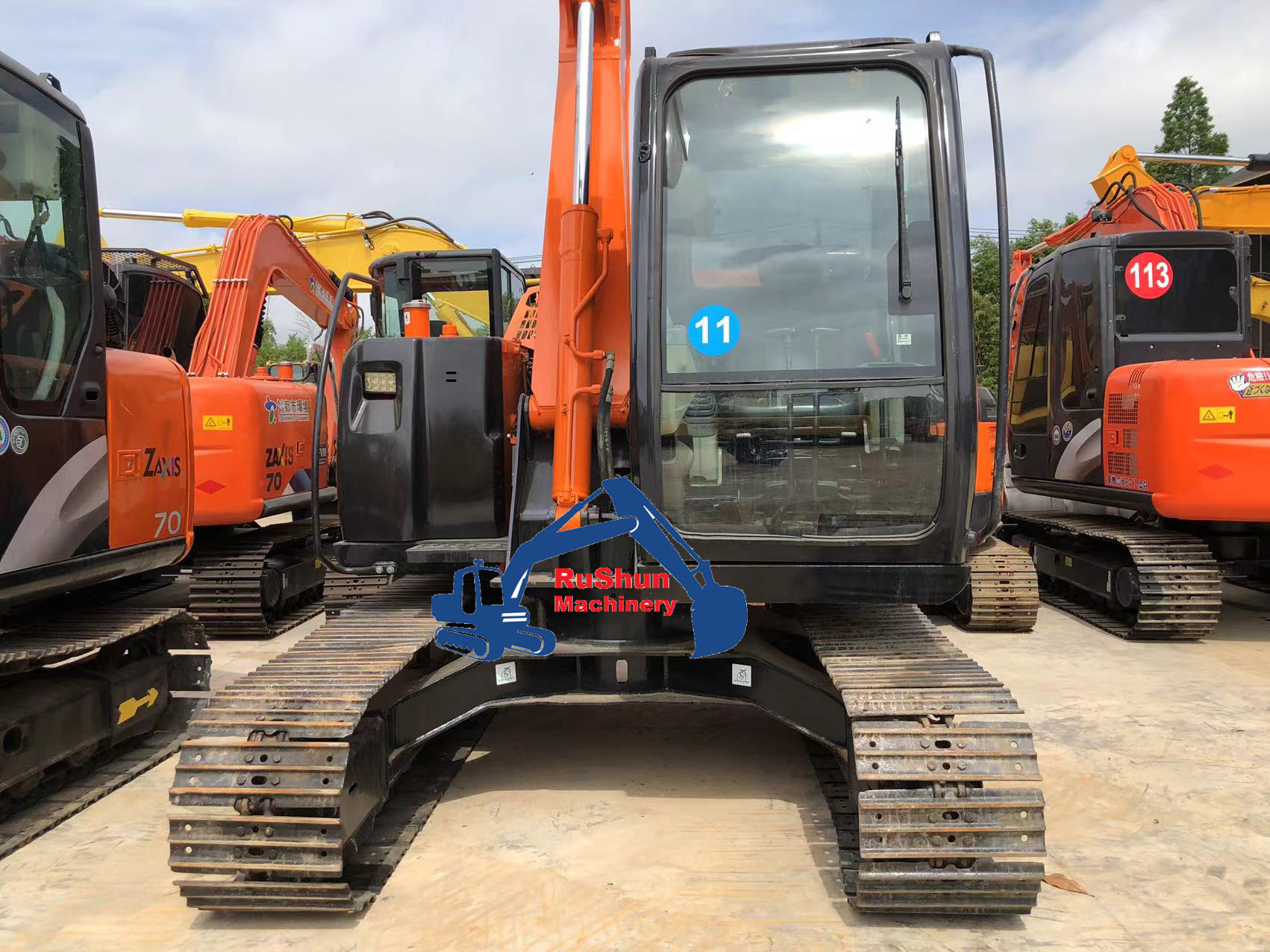 Used HITACHI ZX70 Excavator