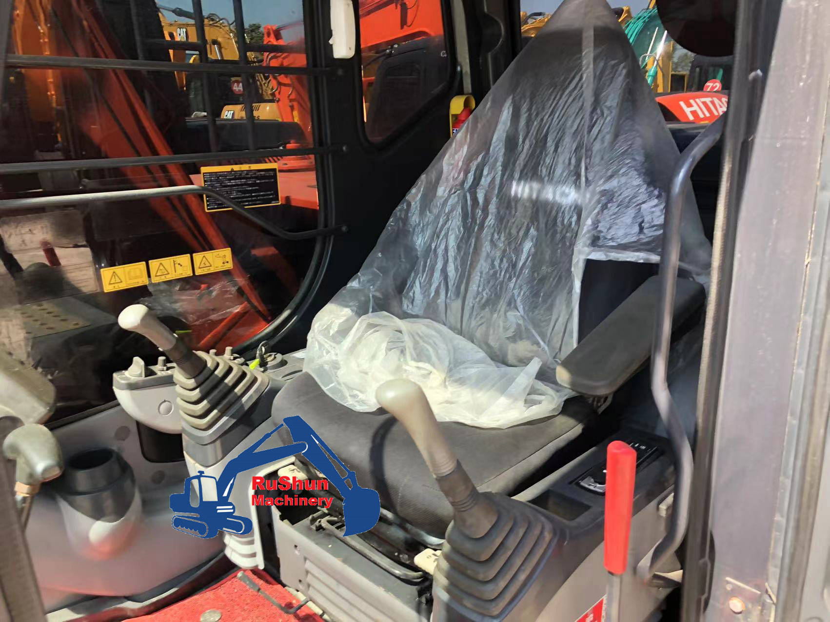Used HITACHI ZX120 Excavator