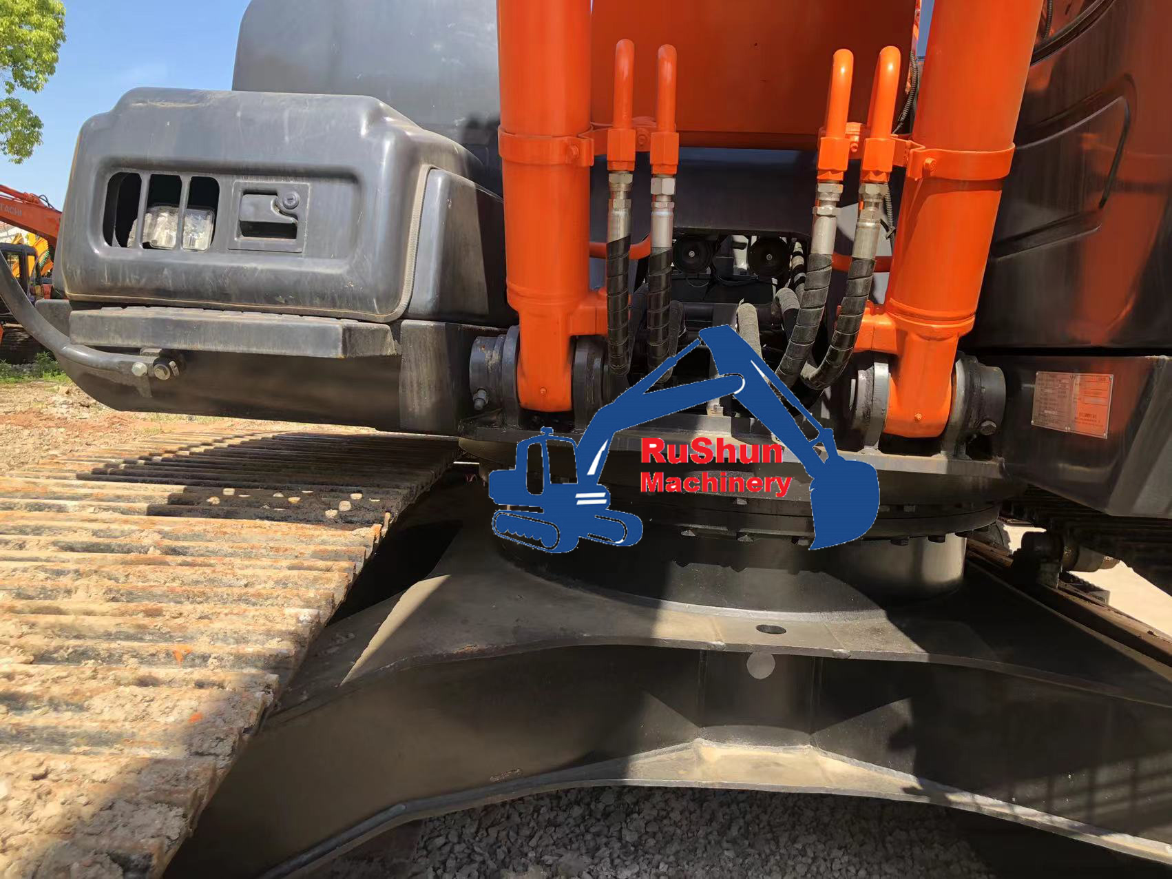 Used HITACHI ZX200-5G Excavator