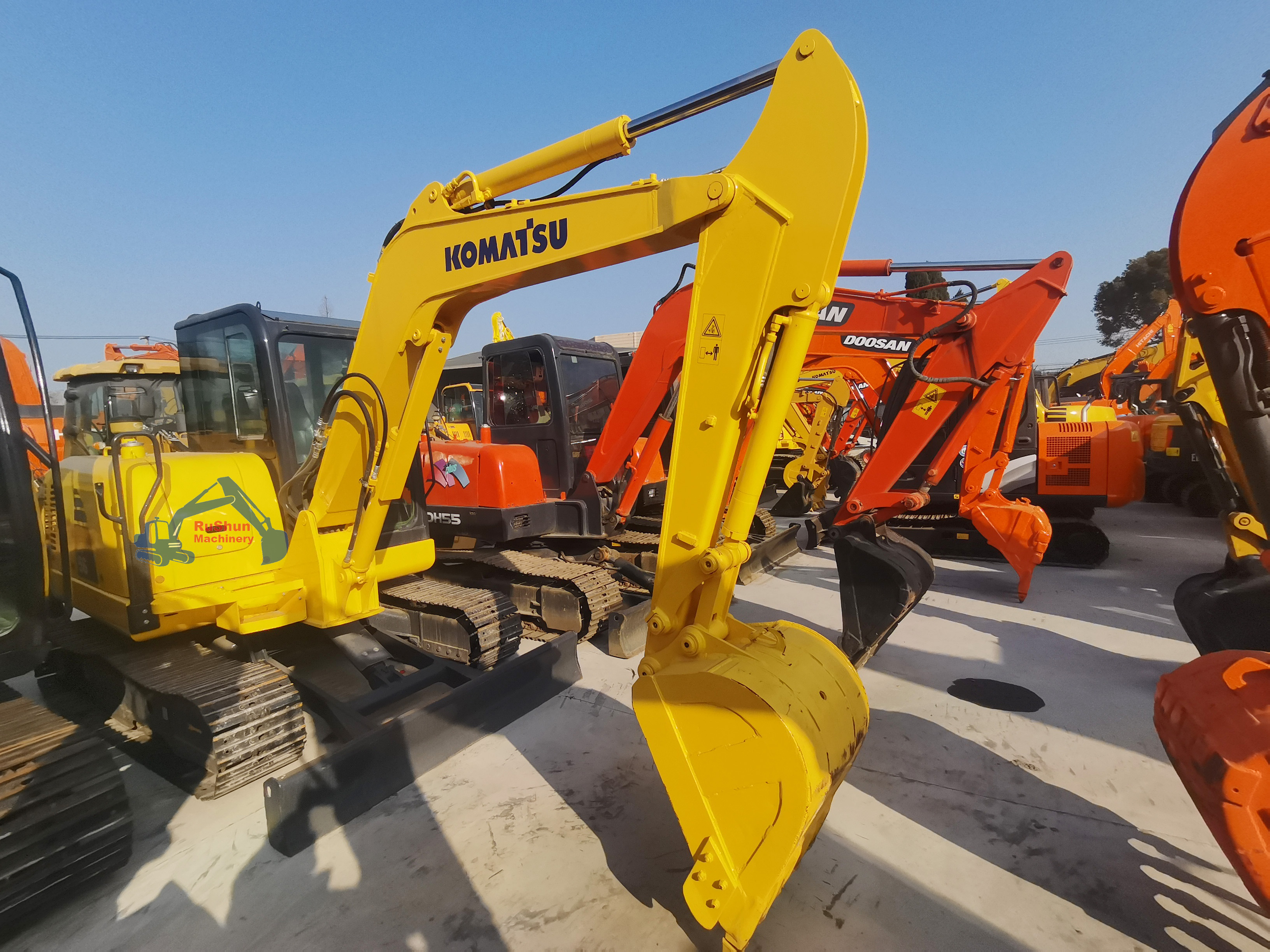 Used KOMATSU PC56 Excavator