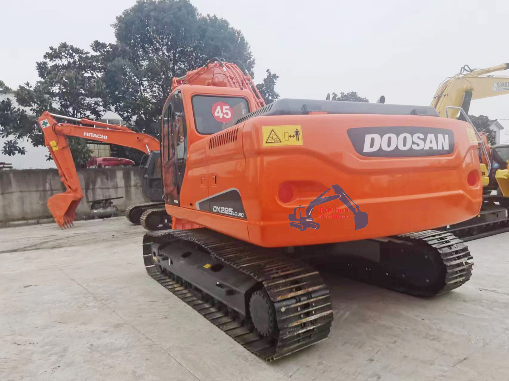 Used DOOSAN DX225LC Excavator