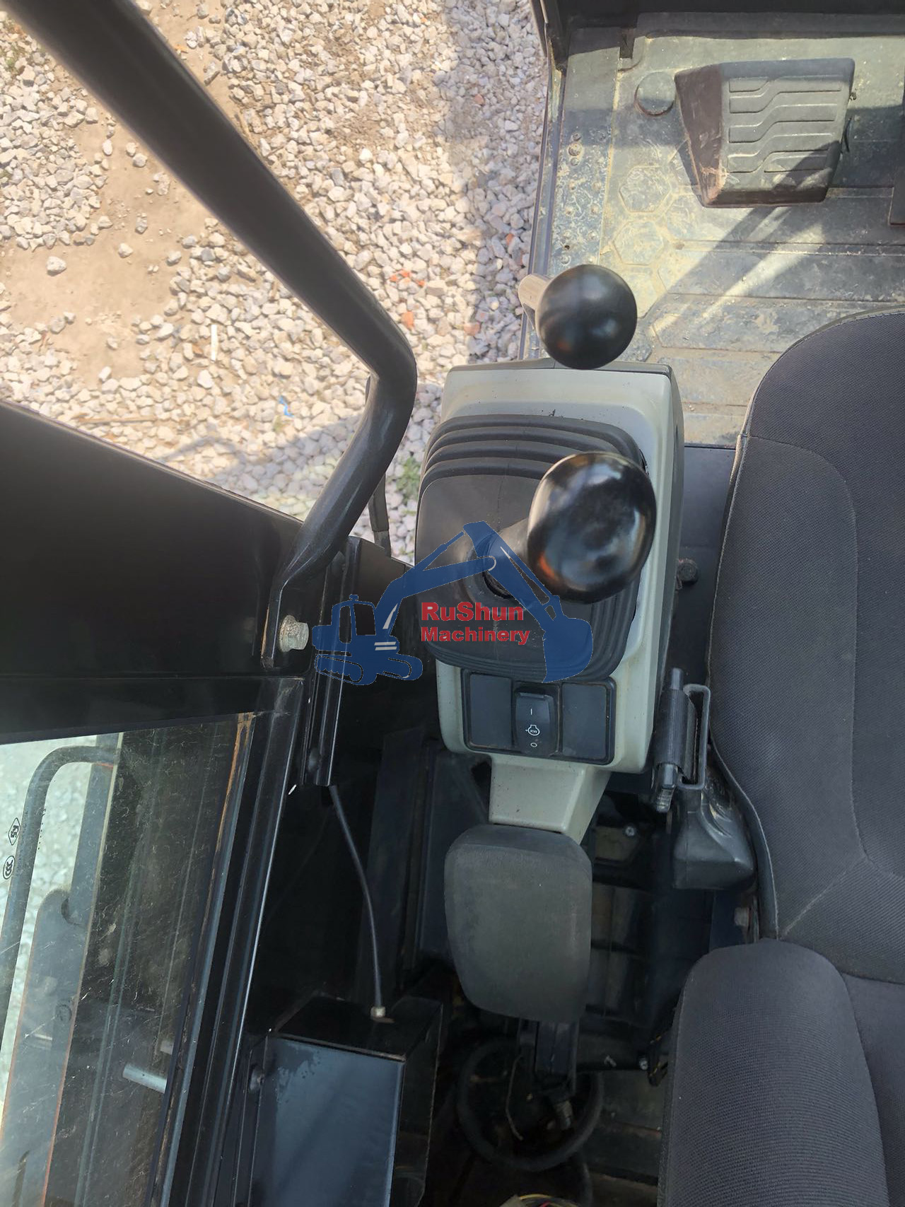 Used CAT 305.5E2  Excavator