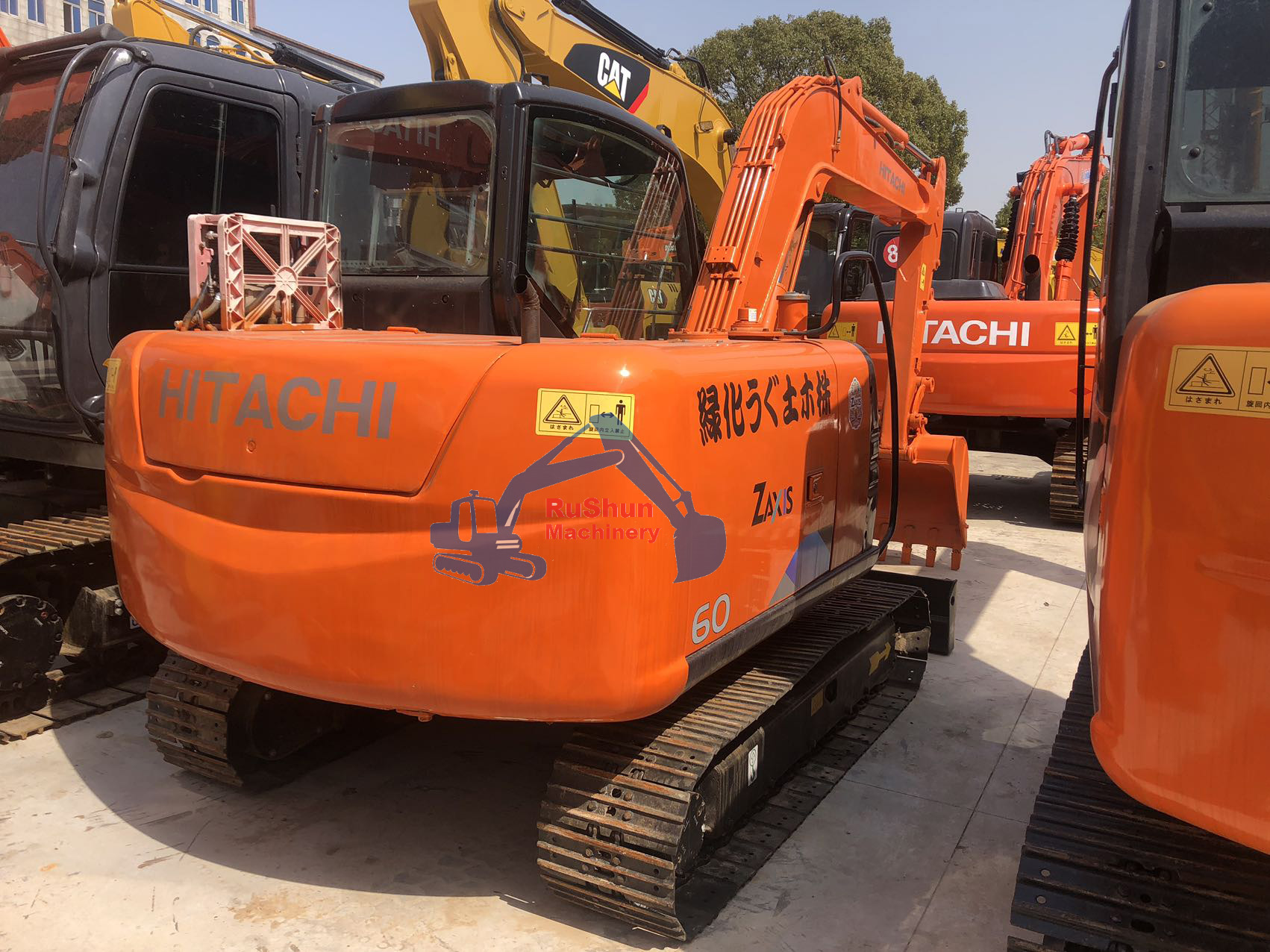 Used HITACHI ZX60 Excavator