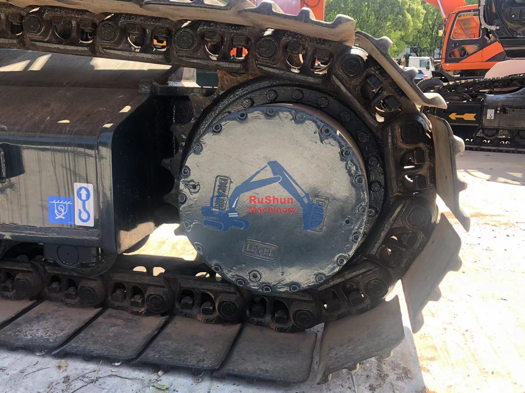 Used HYUNDAI R220 Excavator