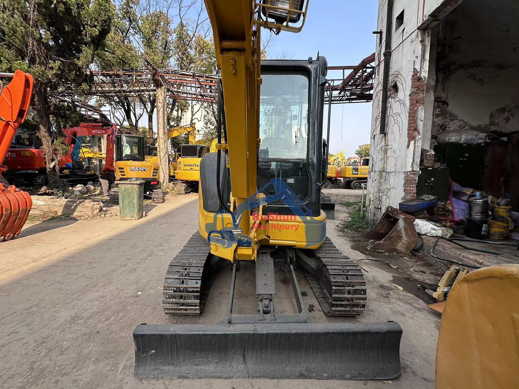 Used KOMATSU PC30 Excavator