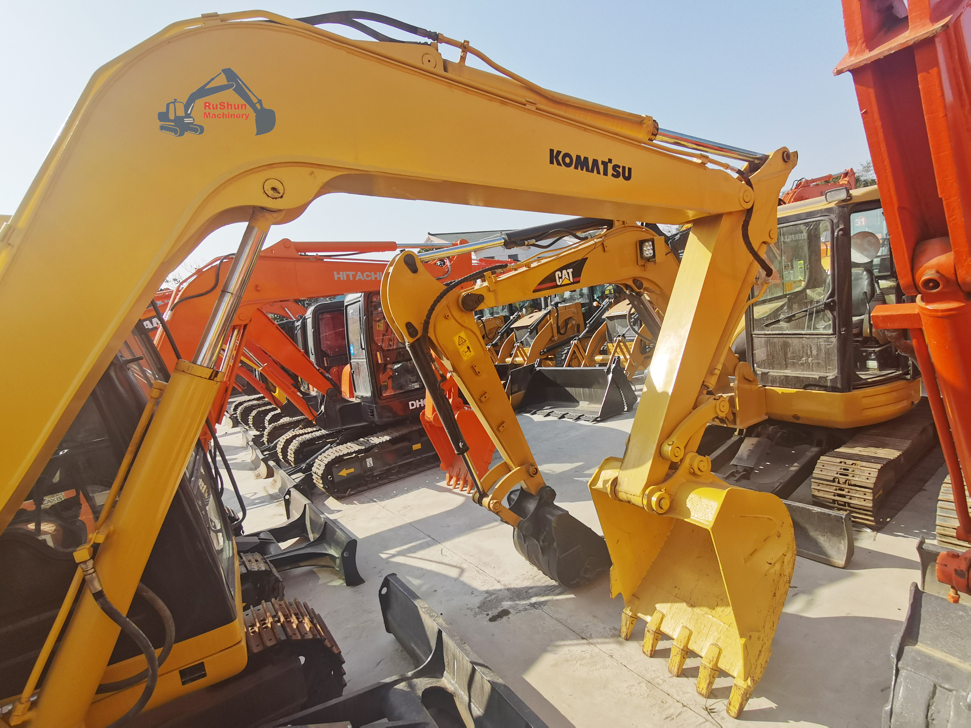 Used KOMATSU PC60 Excavator