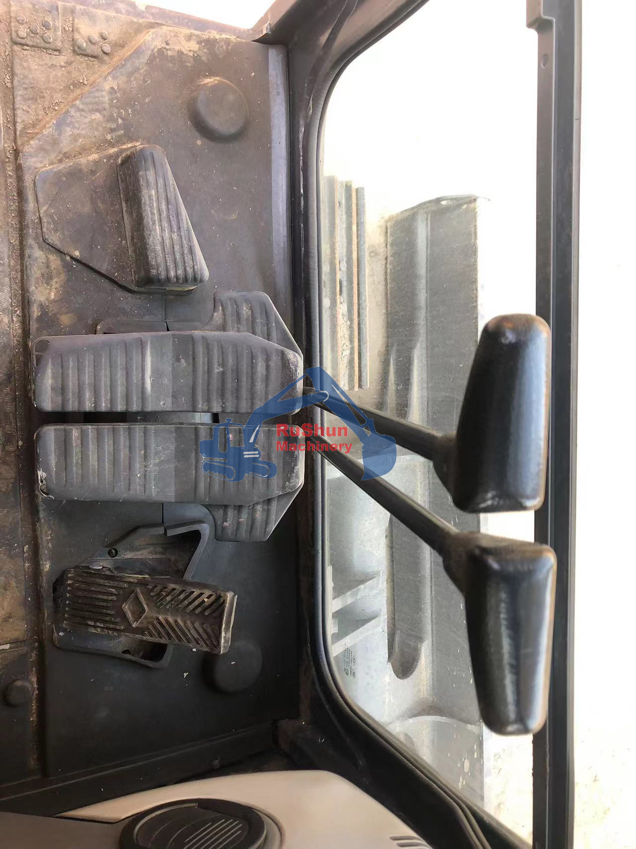 Used KOMATSU PC70-8 Excavator