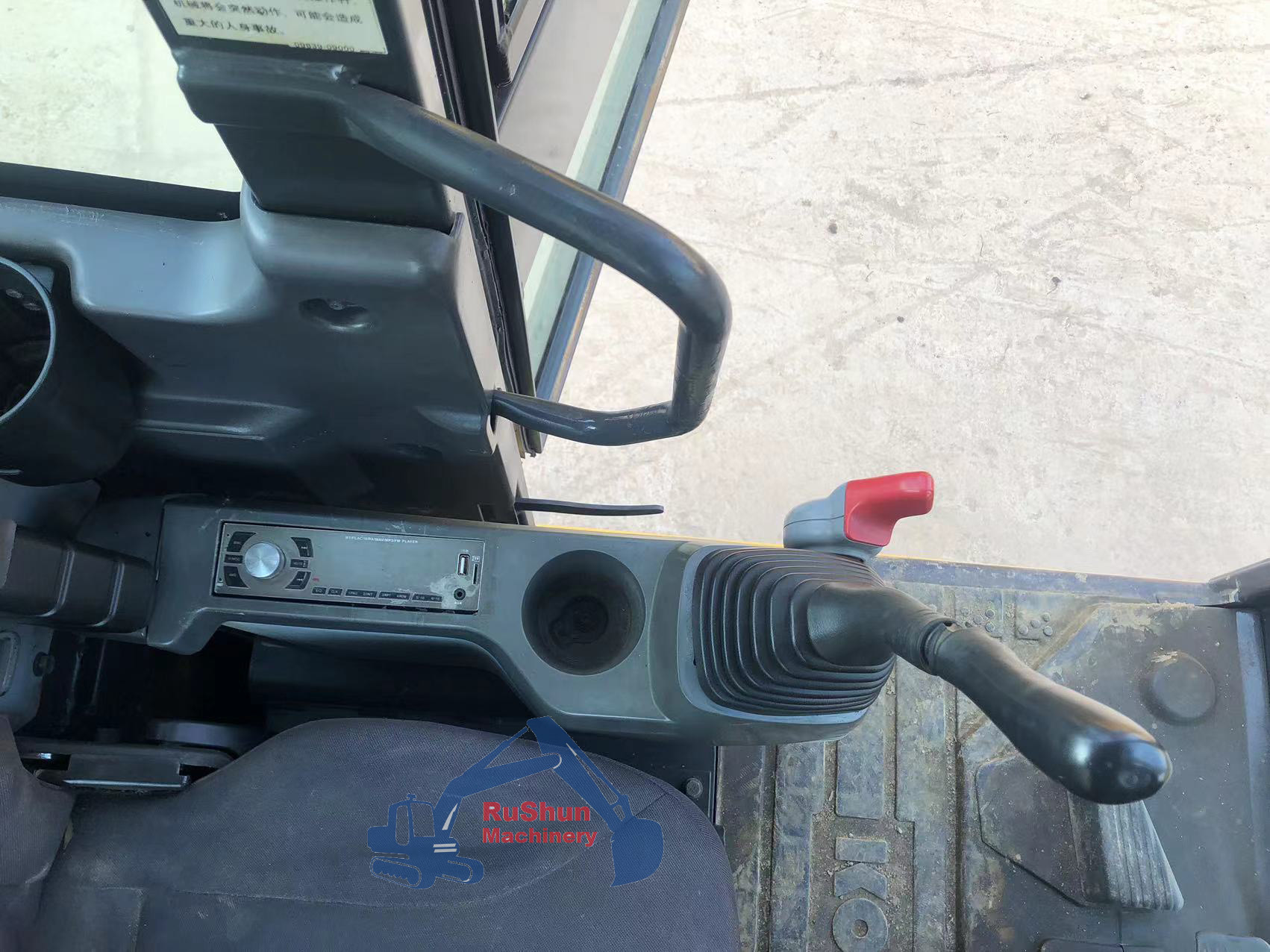 Used KOMATSU PC70-8 Excavator