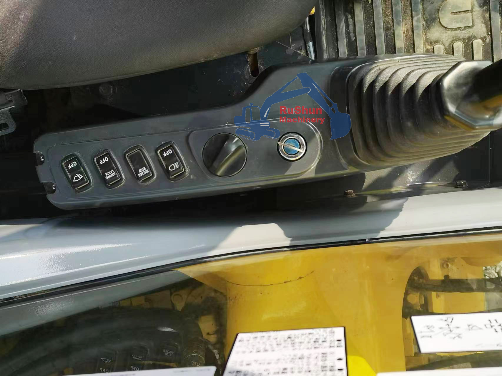 Used KOMATSU PC130-7 Excavator