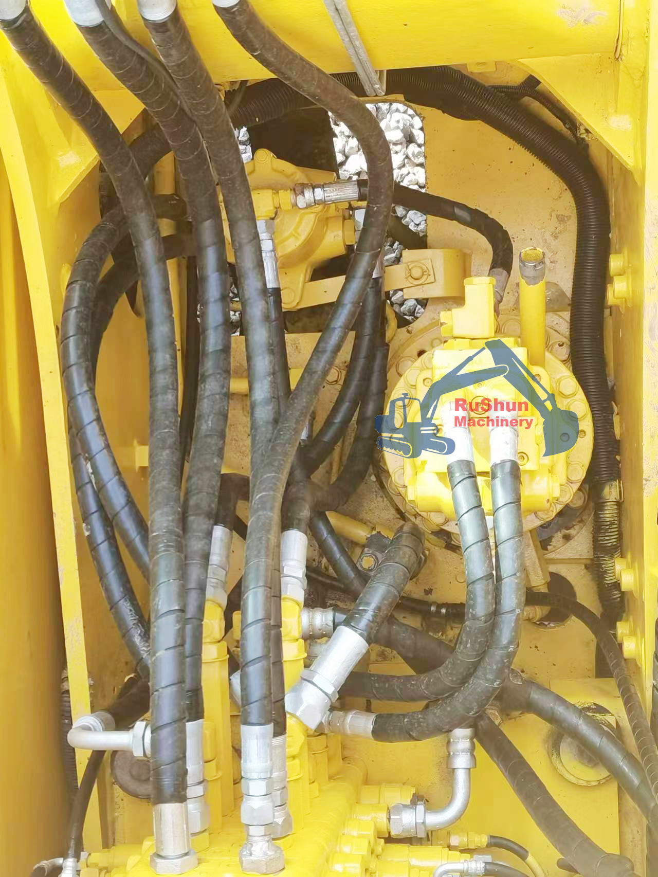 Used KOMATSU PC130-7 Excavator
