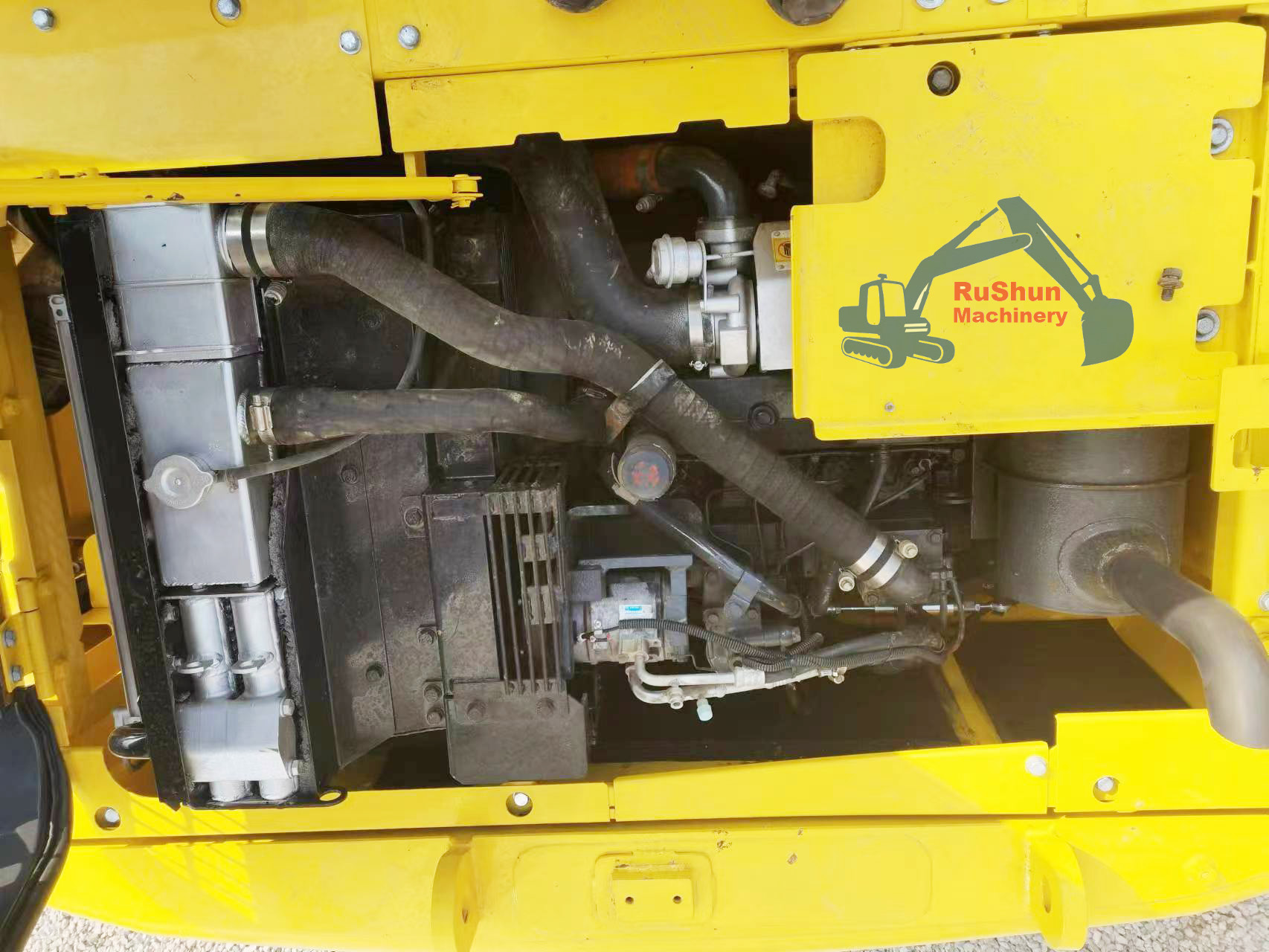 Used KOMATSU PC130-7 Excavator