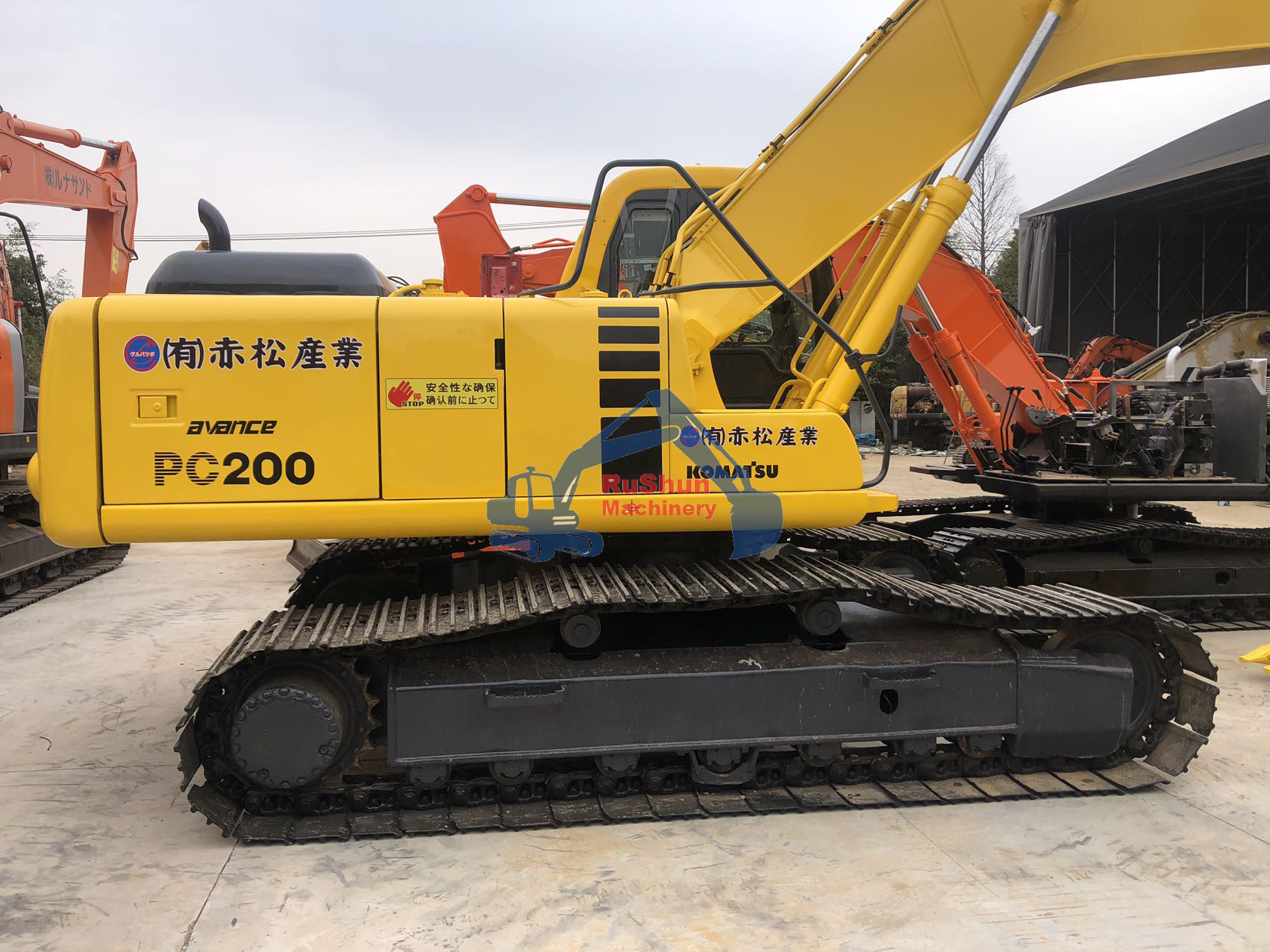 Used KOMATSU PC200-6 Excavator
