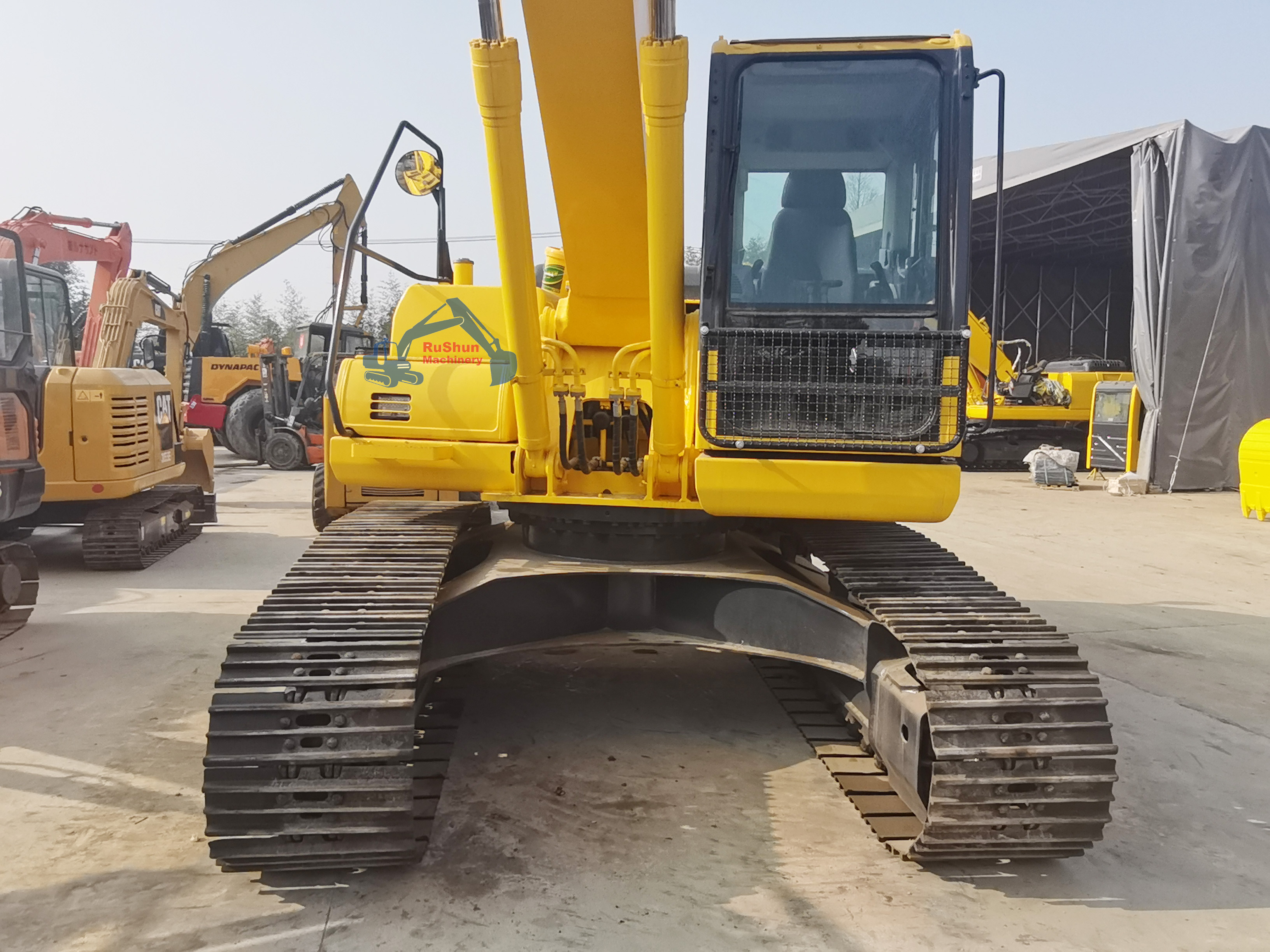 Used KOMATSU PC200-8 Excavator