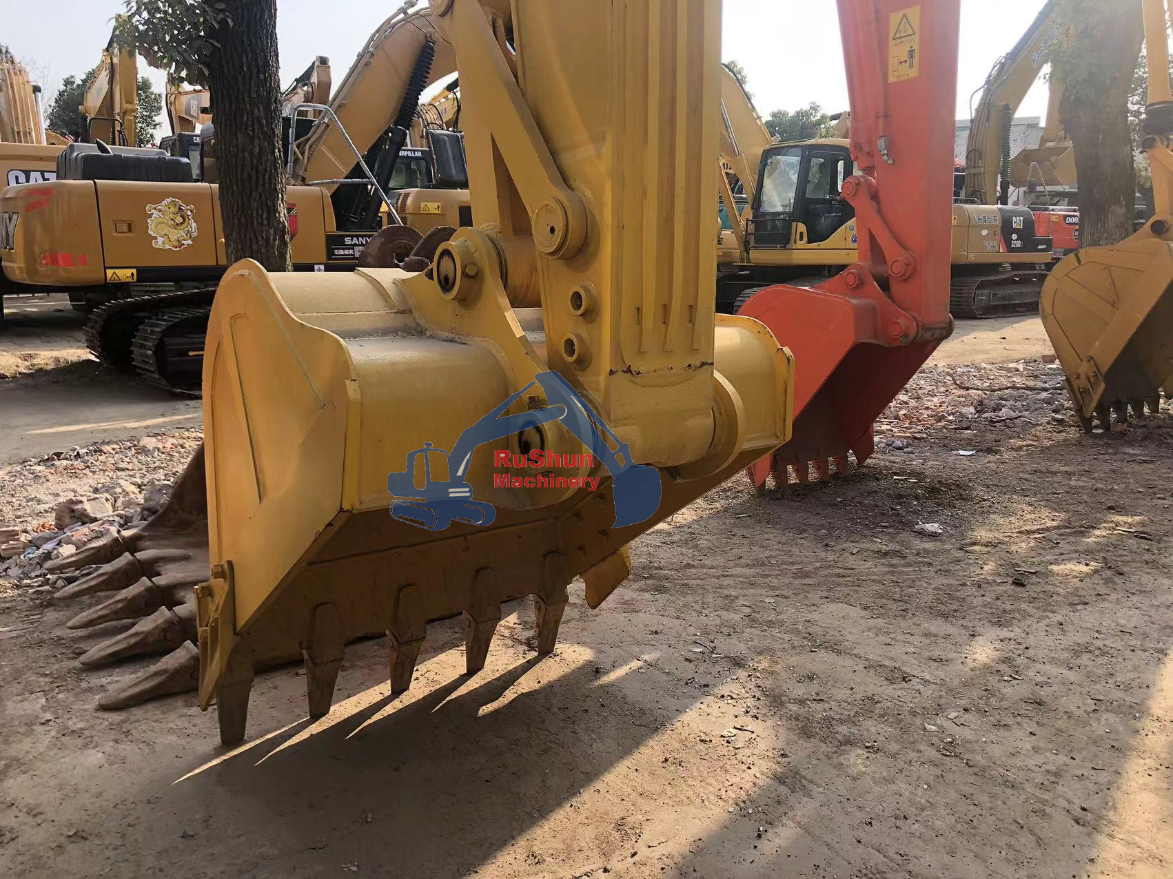 Used KOMATSU PC210LC-8 Excavator