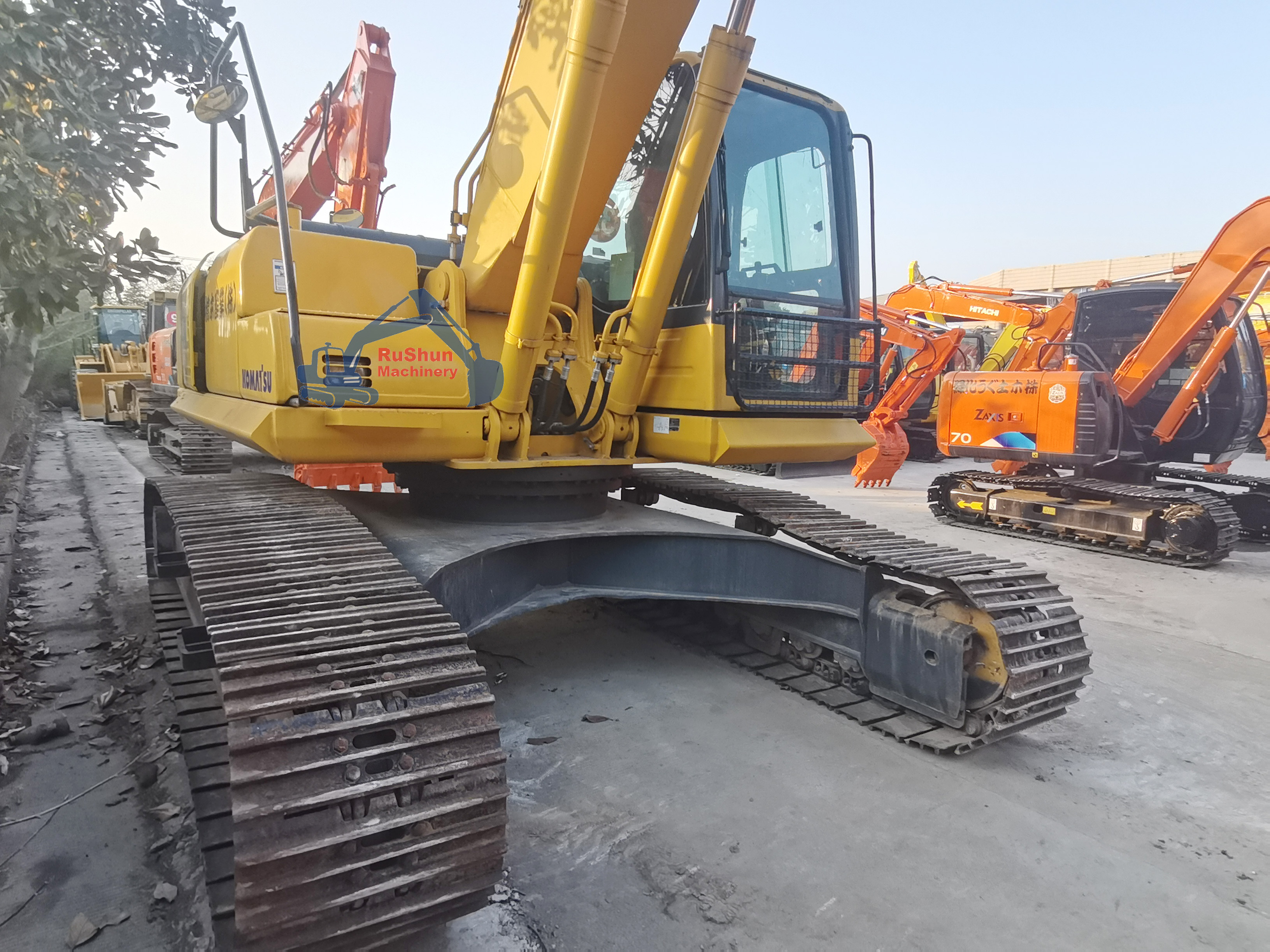 Used KOMATSU PC240LC-8 Excavator