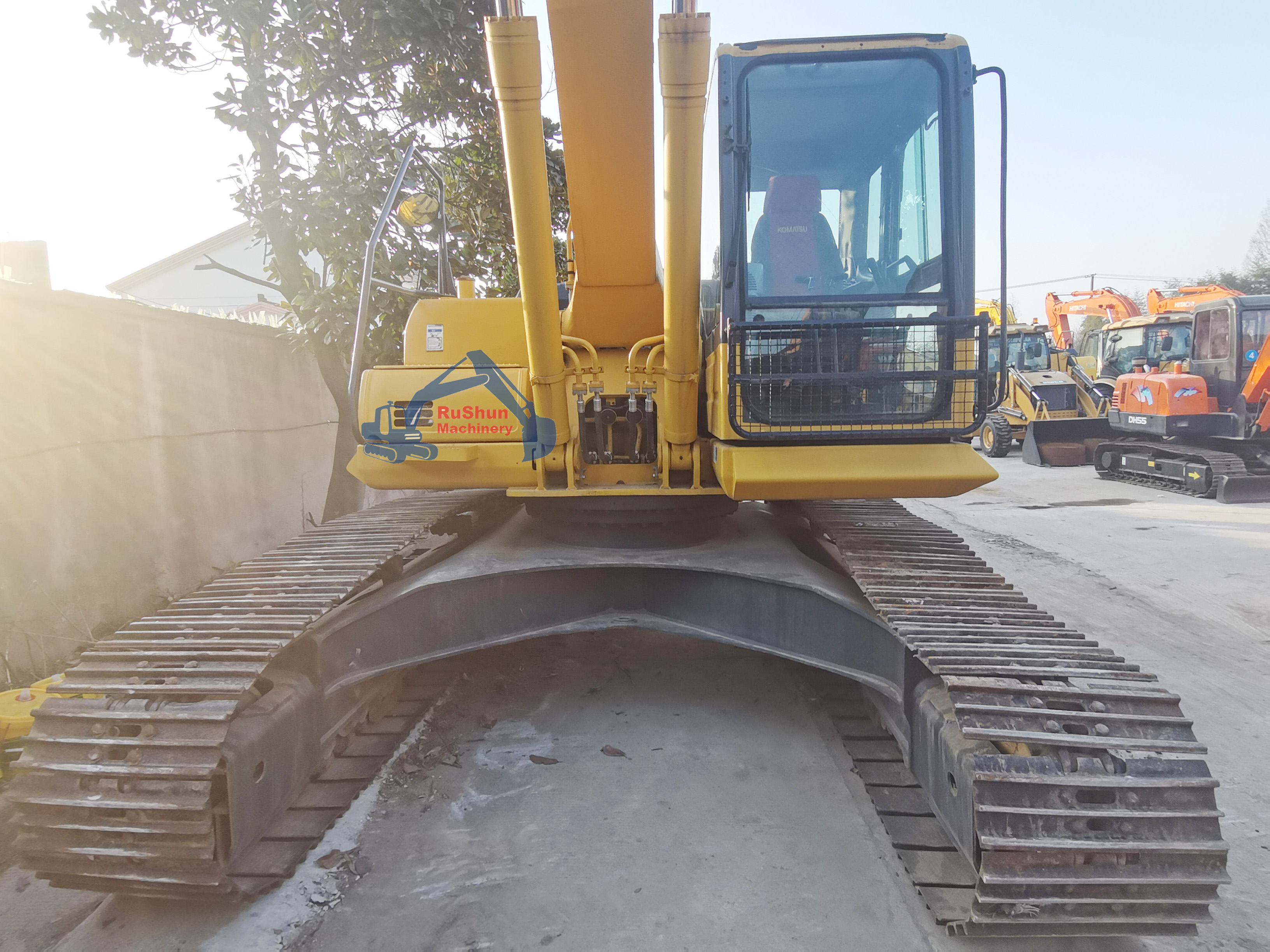 Used KOMATSU PC240LC-8 Excavator