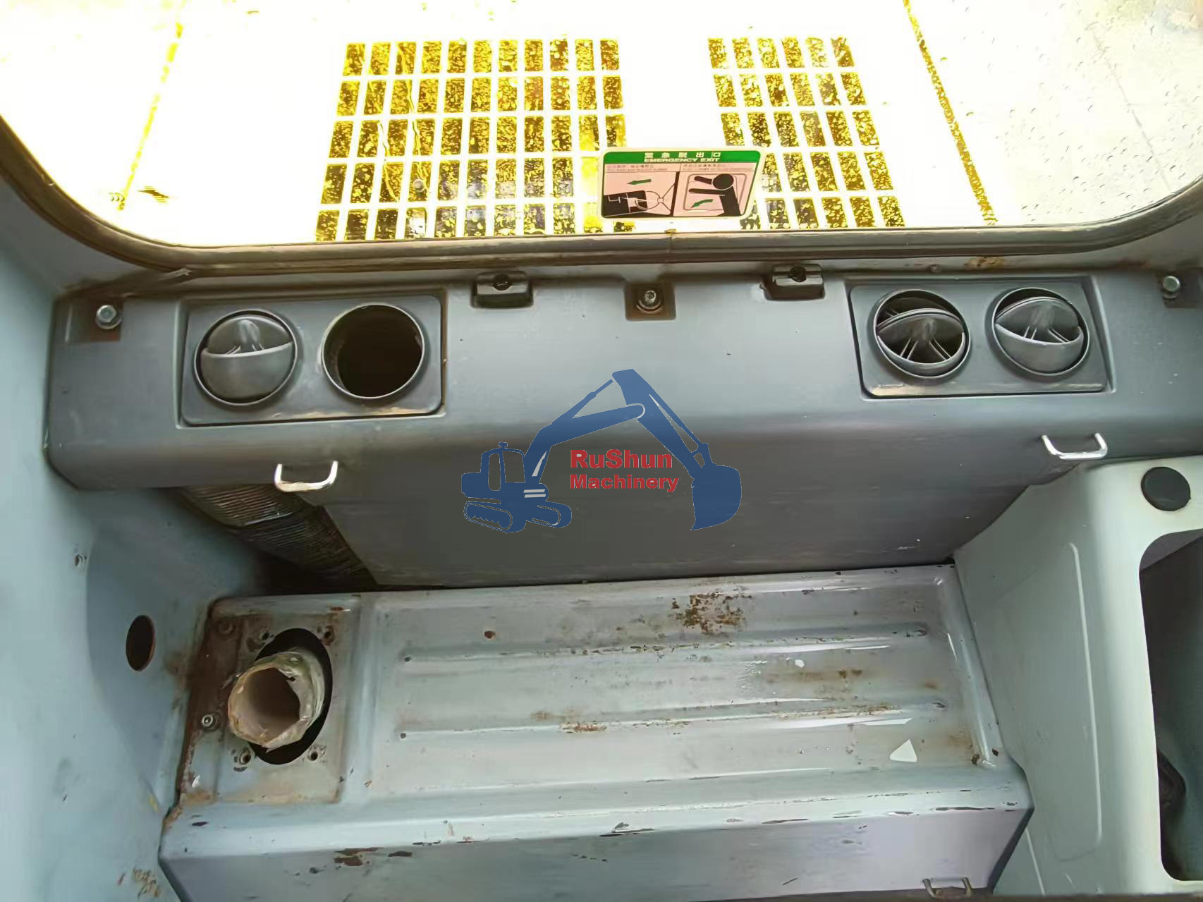 Used KOMATSU PC270-7 Excavator