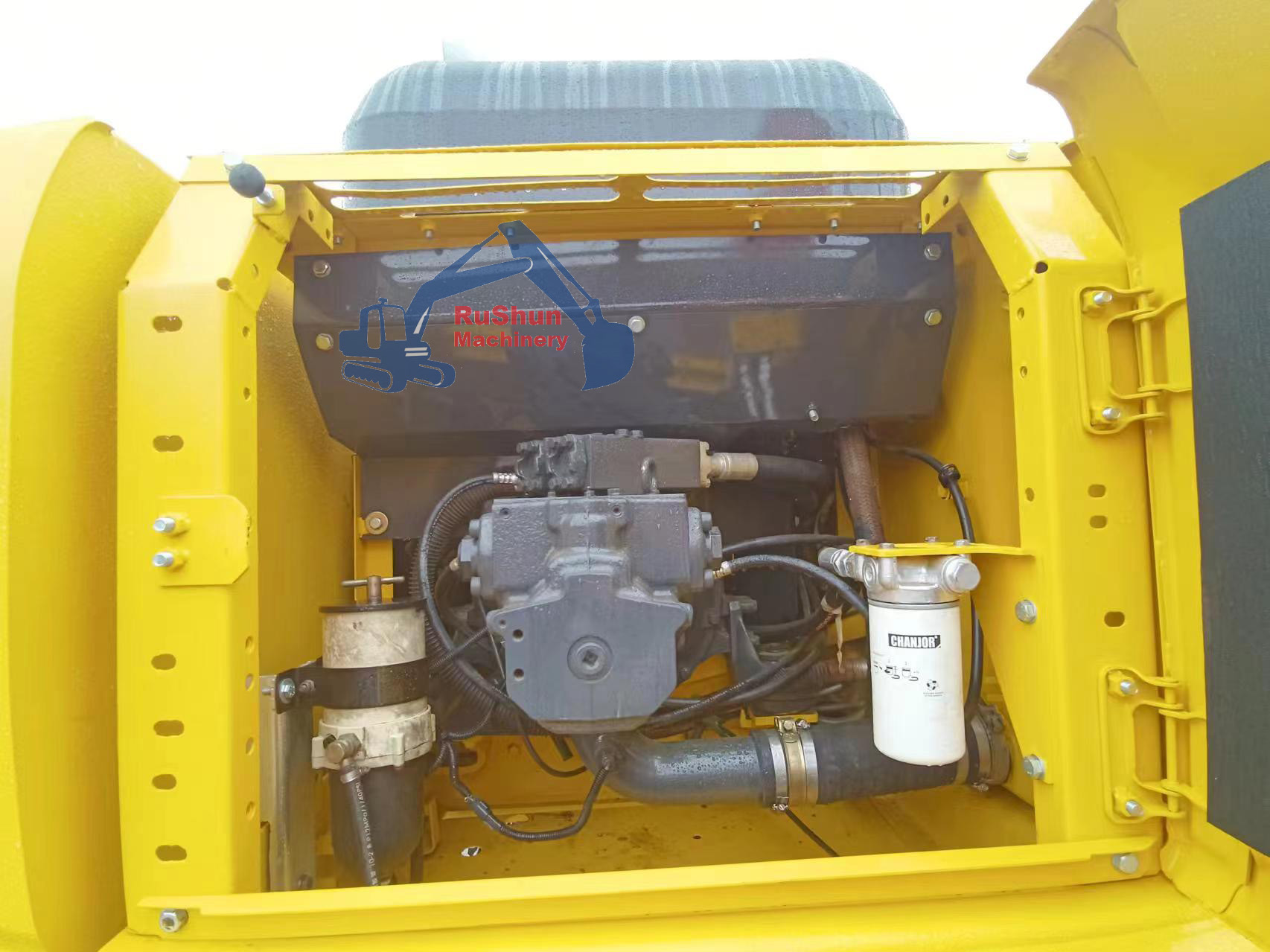 Used KOMATSU PC270-7 Excavator