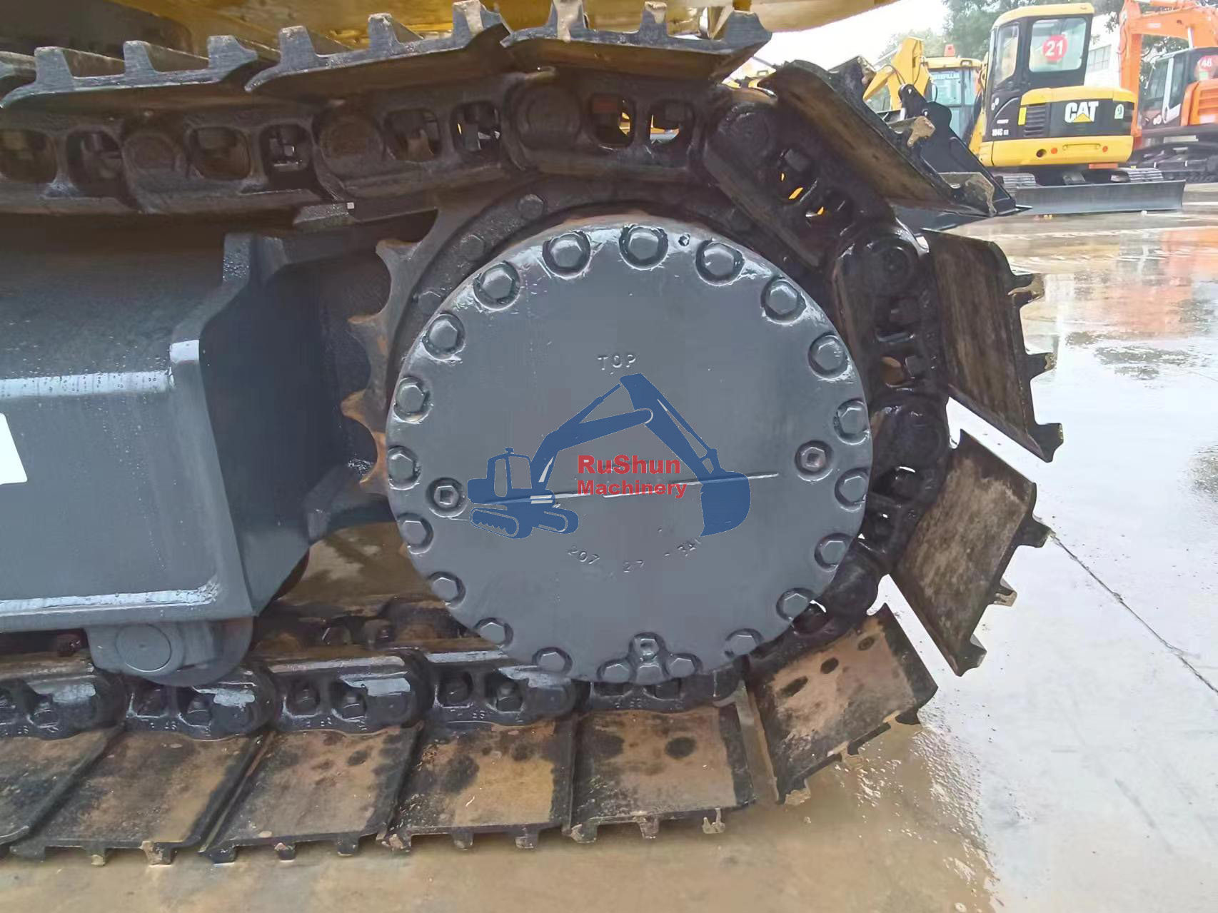 Used KOMATSU PC270-7 Excavator