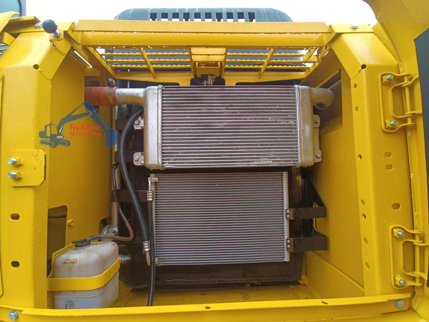 Used KOMATSU PC270-7 Excavator