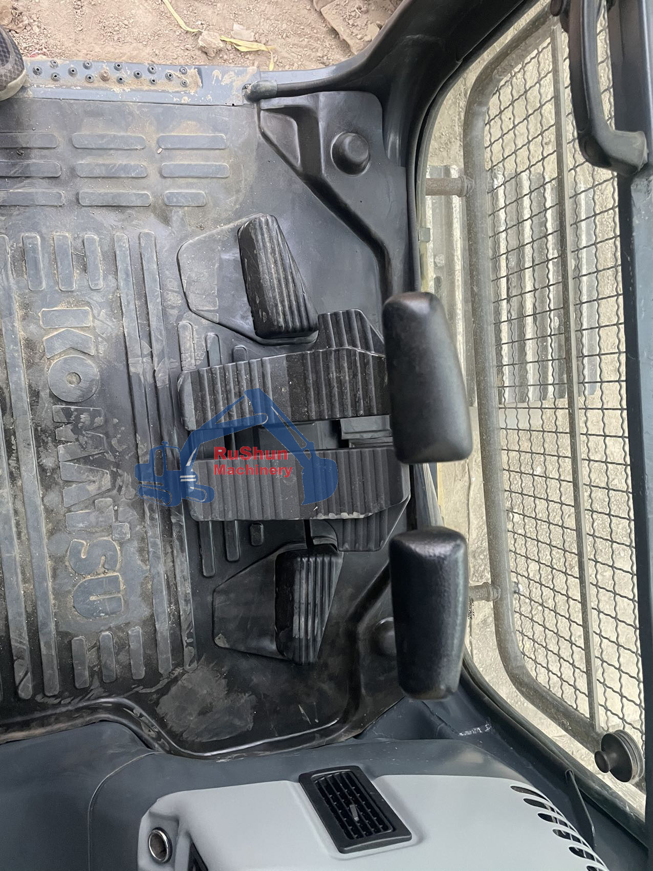 Used KOMATSU PC300-7 Excavator