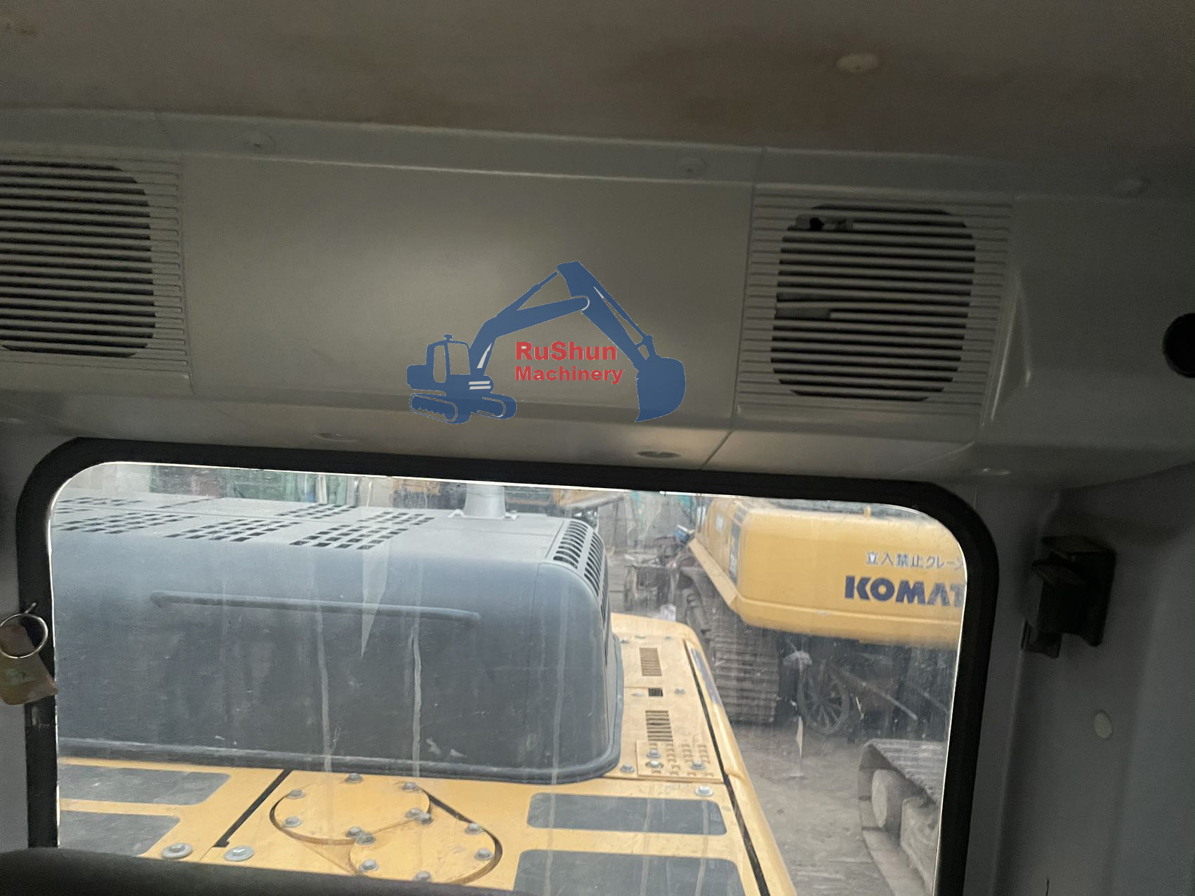 Used KOMATSU PC300-7 Excavator