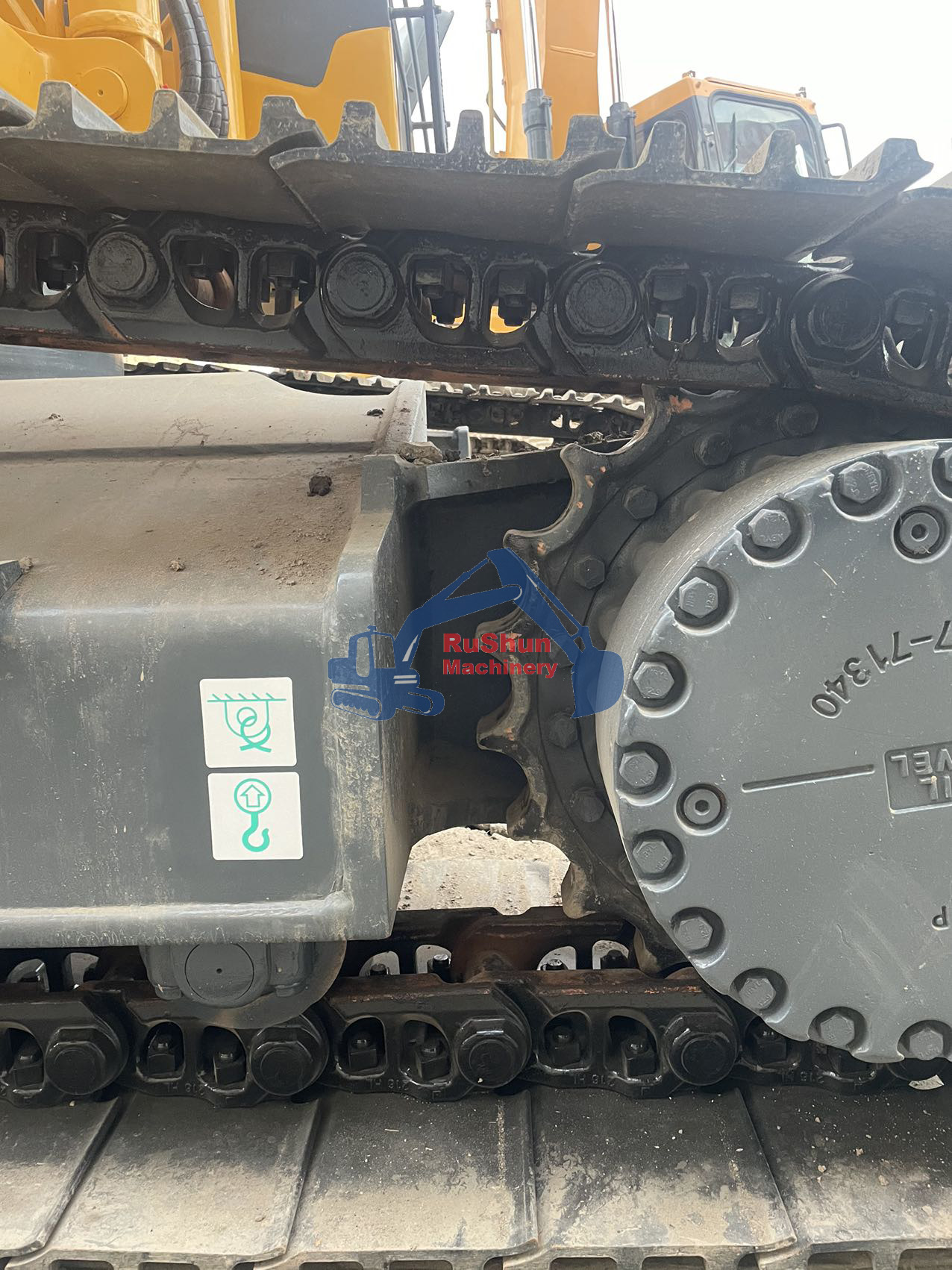 Used KOMATSU PC300-7 Excavator