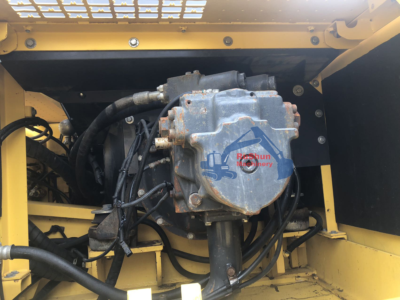 Used KOMATSU PC450-8 Excavator