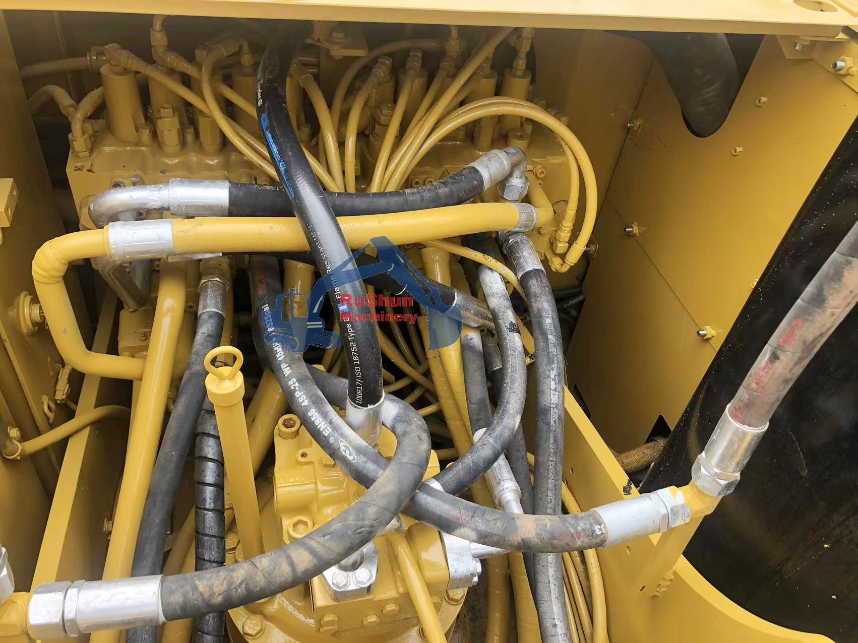 Used CAT 320D Excavator