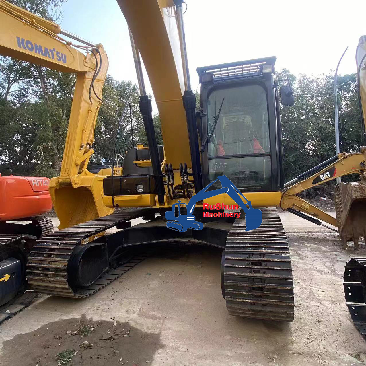 Used CAT 323D Excavator