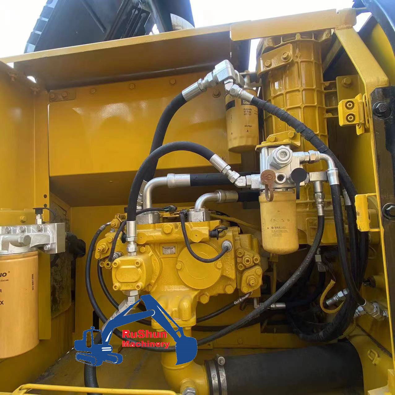Used CAT 323D Excavator