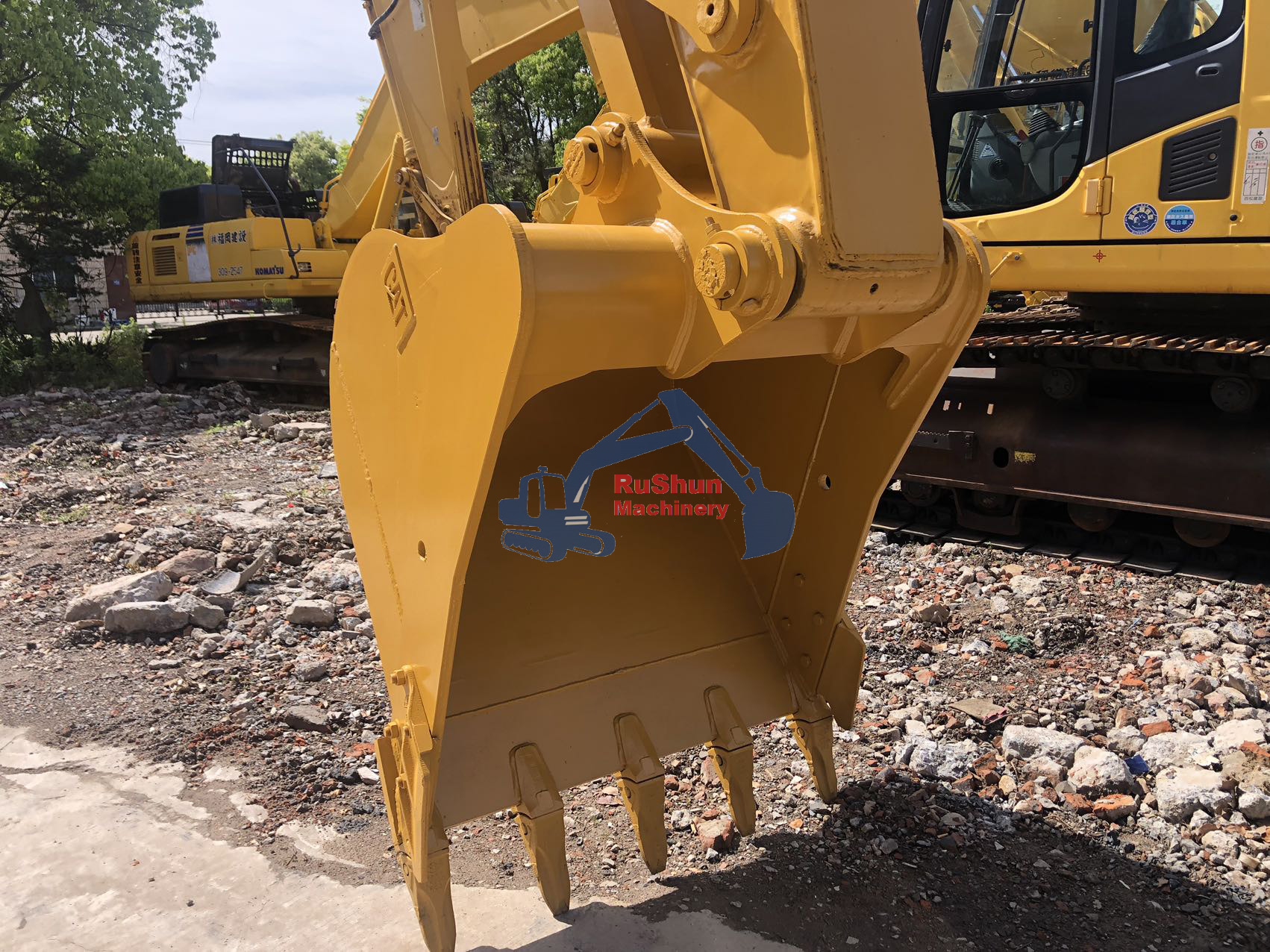 Used CAT 325D Excavator