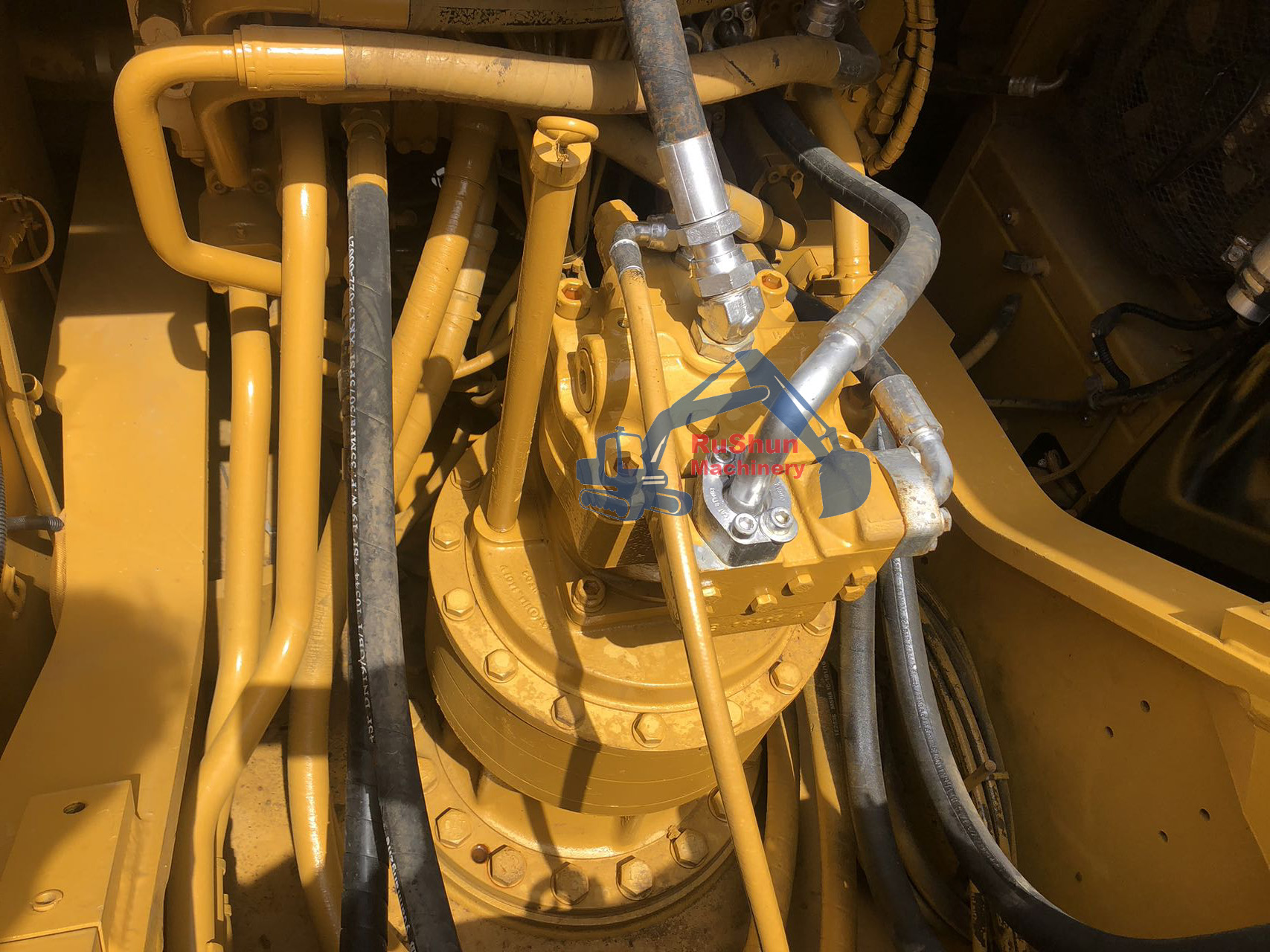 Used CAT 325D Excavator