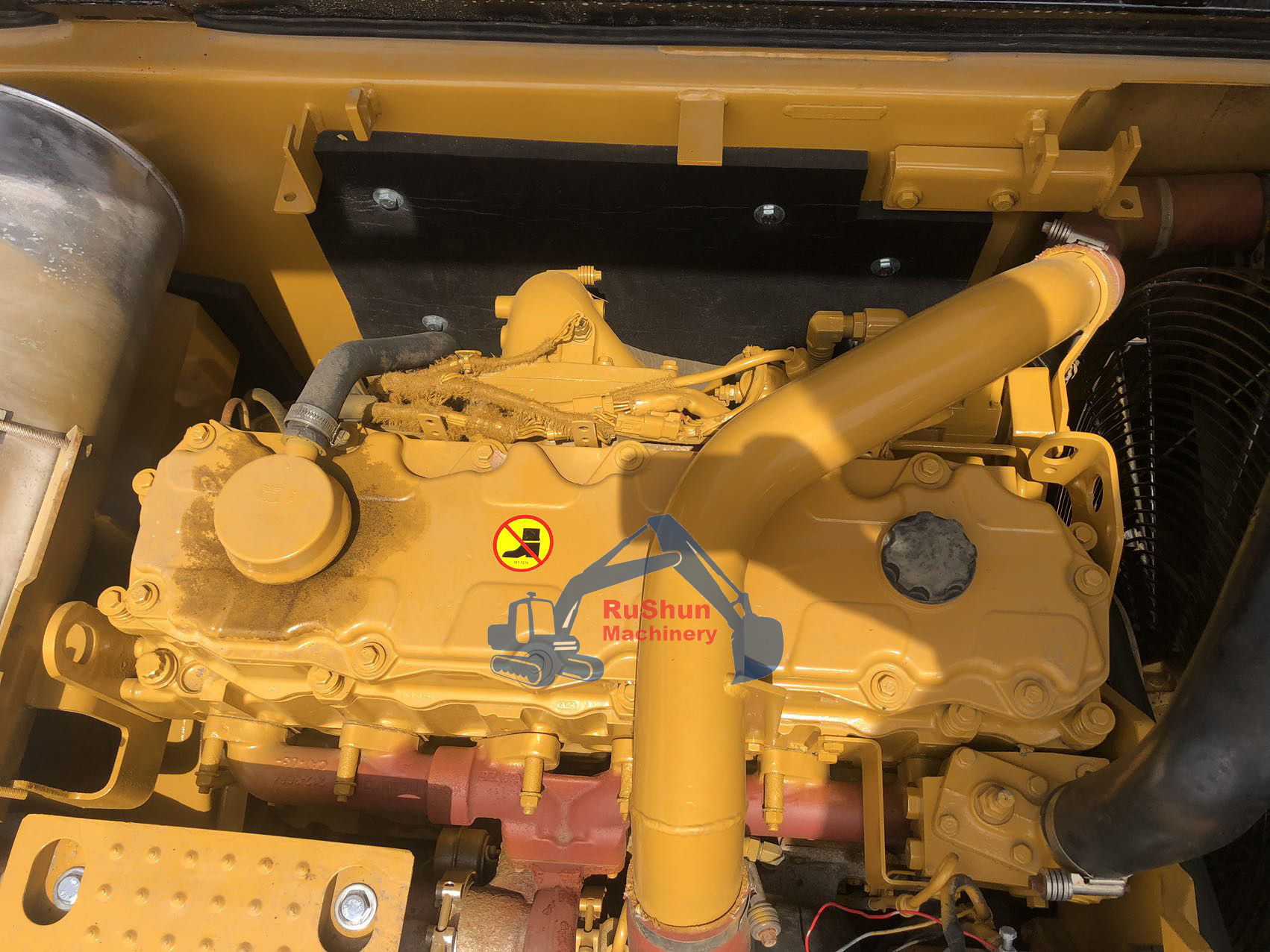 Used CAT 325D Excavator