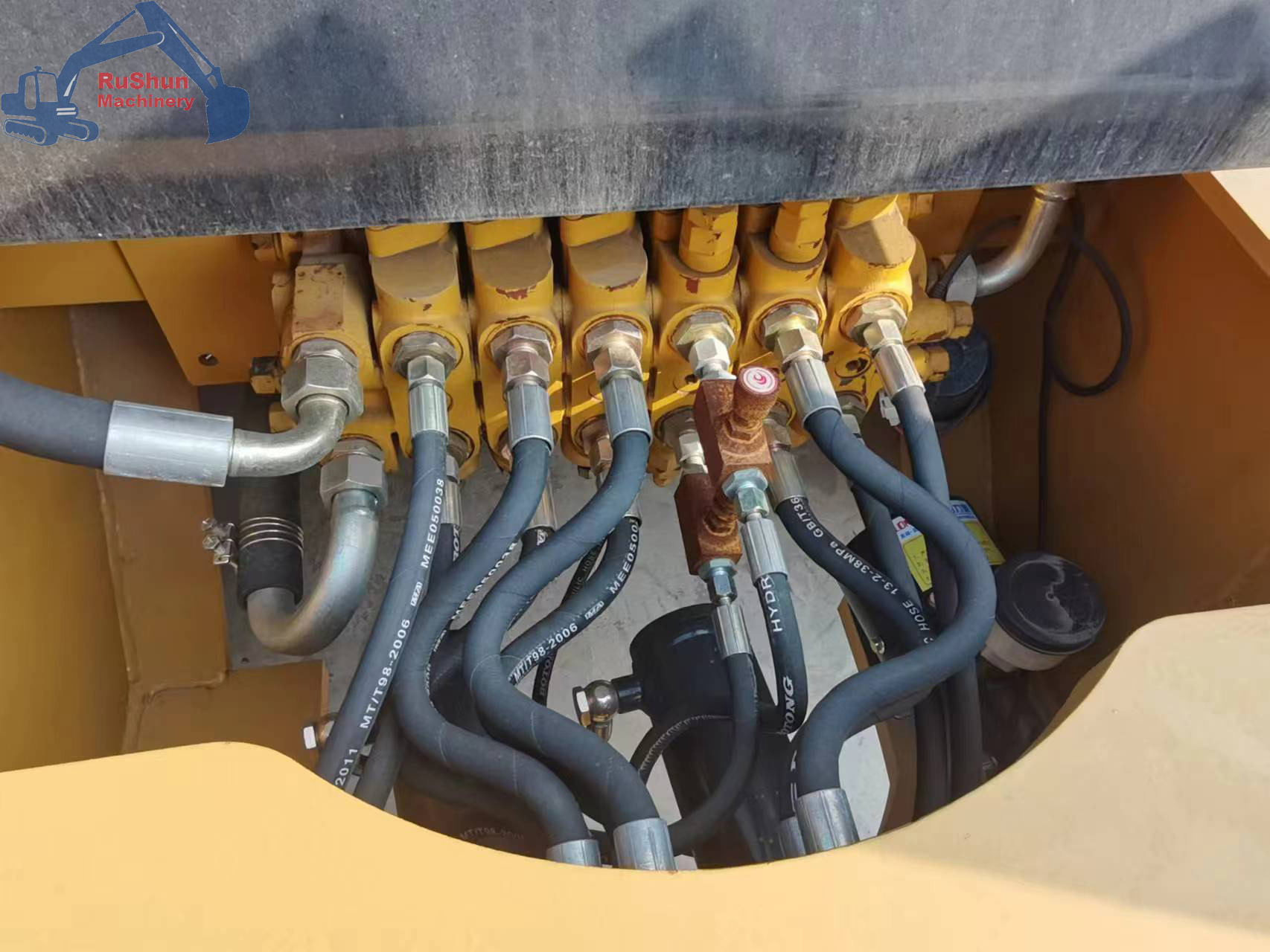 Used CAT 420F Excavator