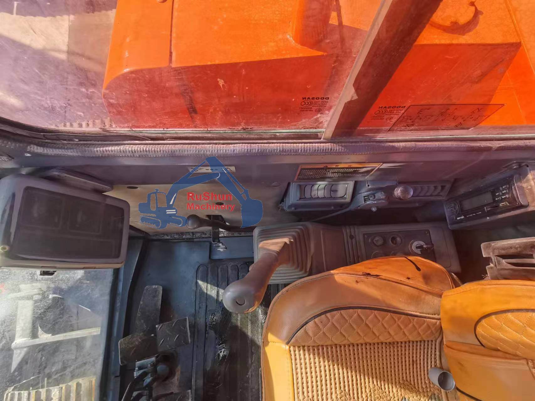 Used DOOSAN DH55 Excavator