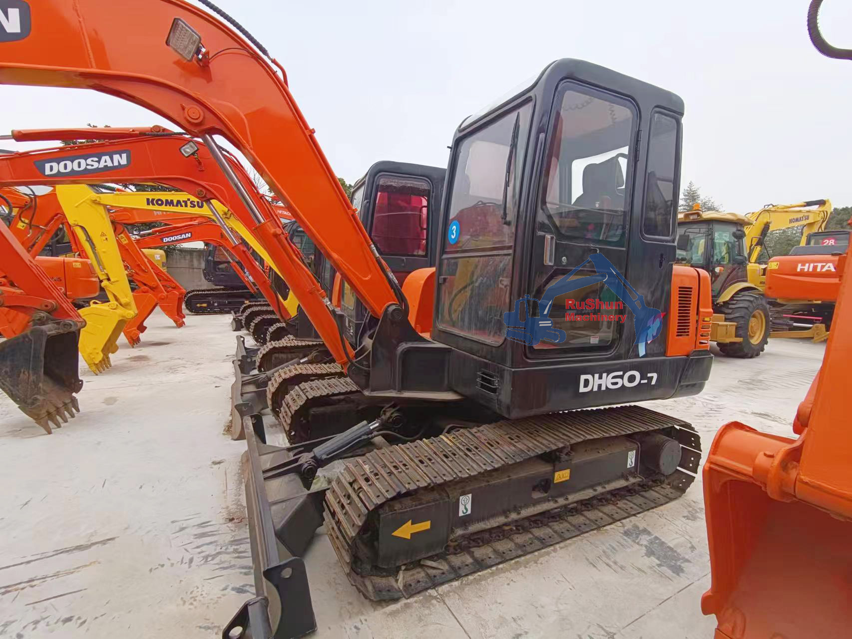 Used DOOSAN DH60-7 Excavator