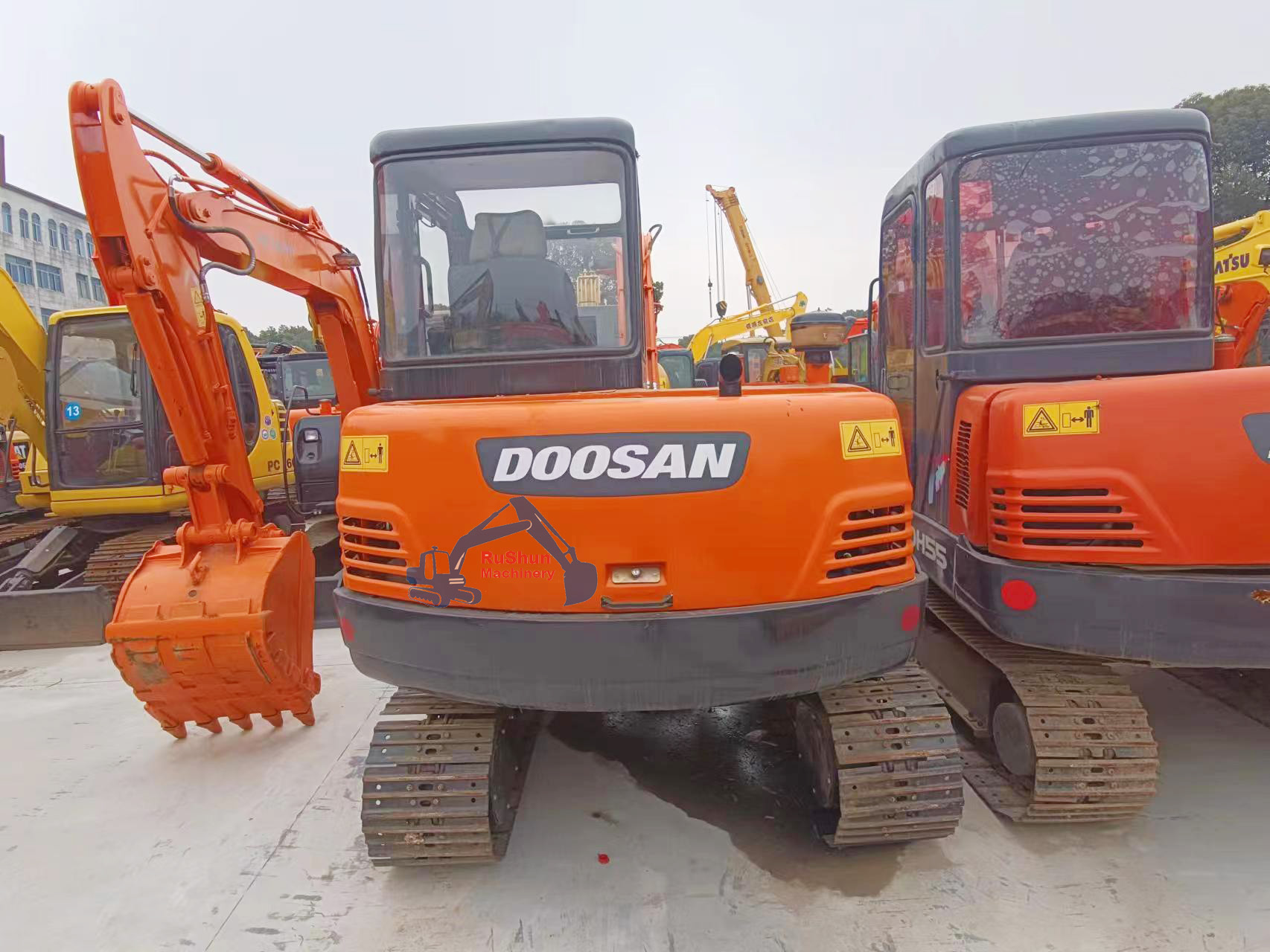 Used DOOSAN DH60-7 Excavator
