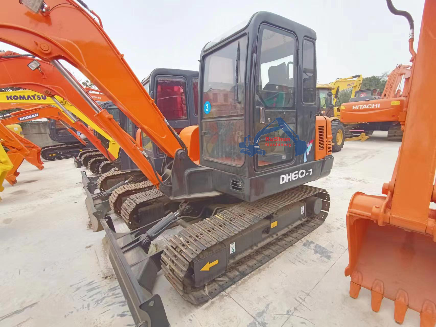 Used DOOSAN DH60-7 Excavator