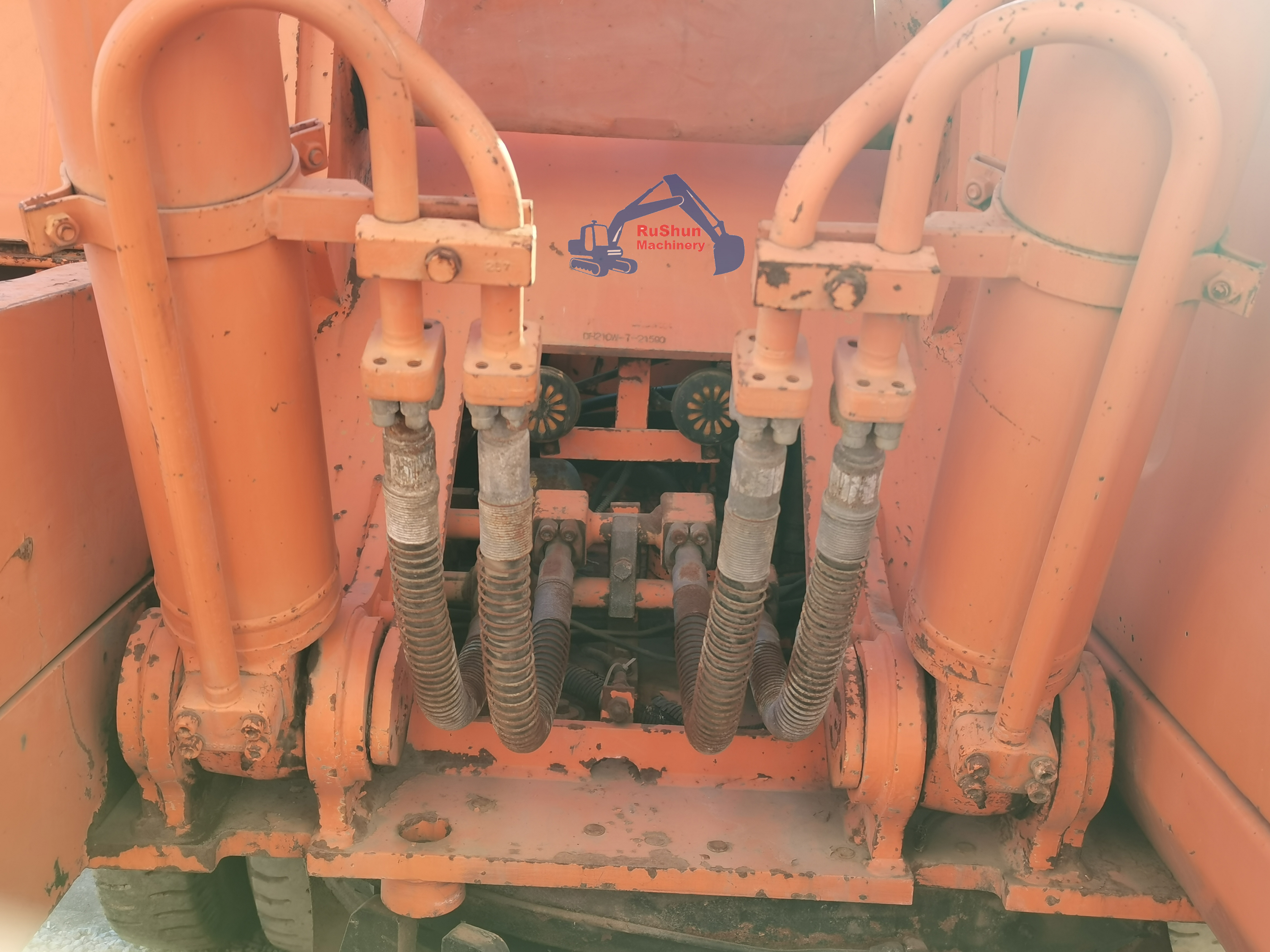 Used DOOSAN DH210W-7 Excavator
