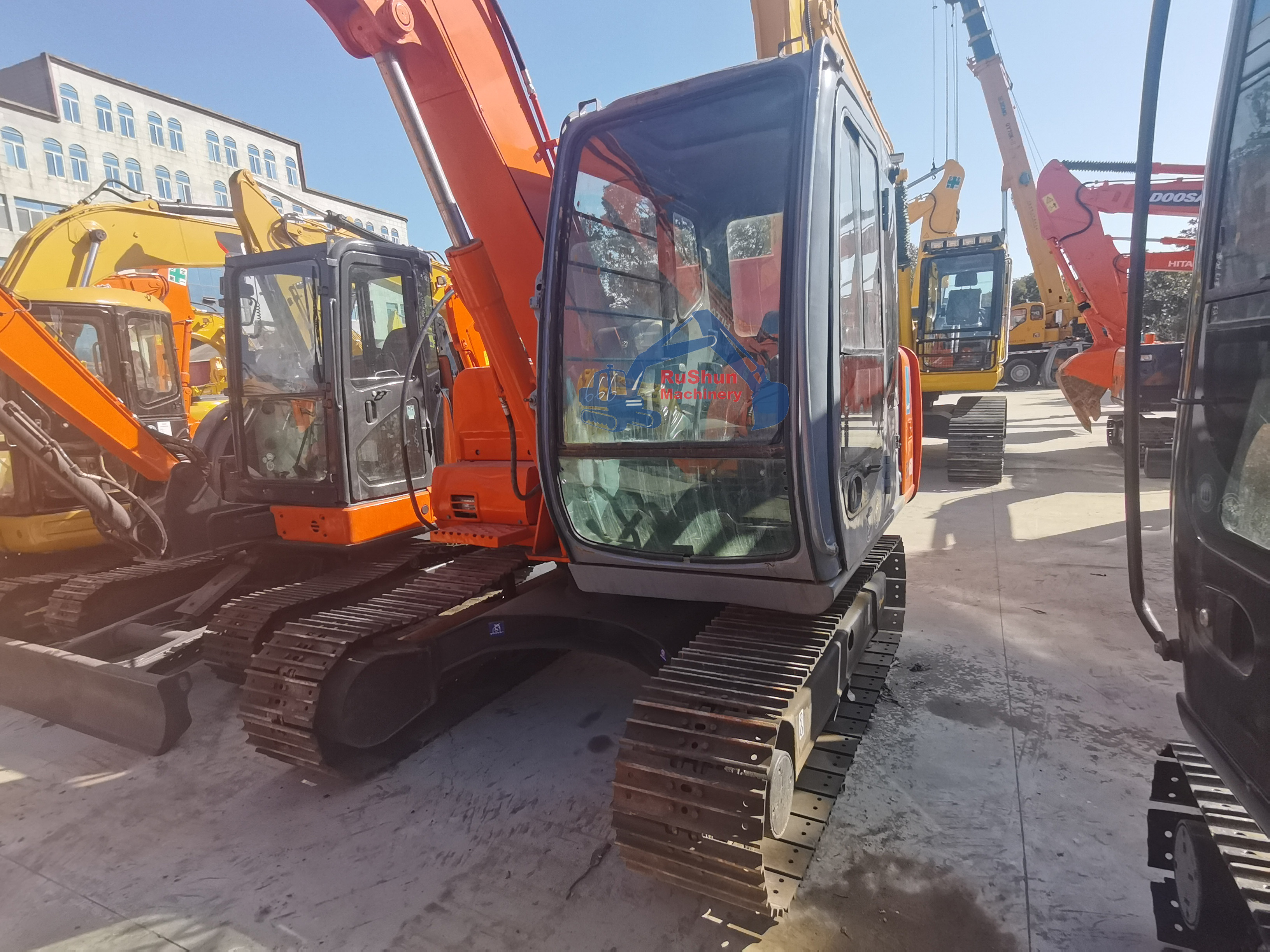 Used HITACHI EX60 Excavator