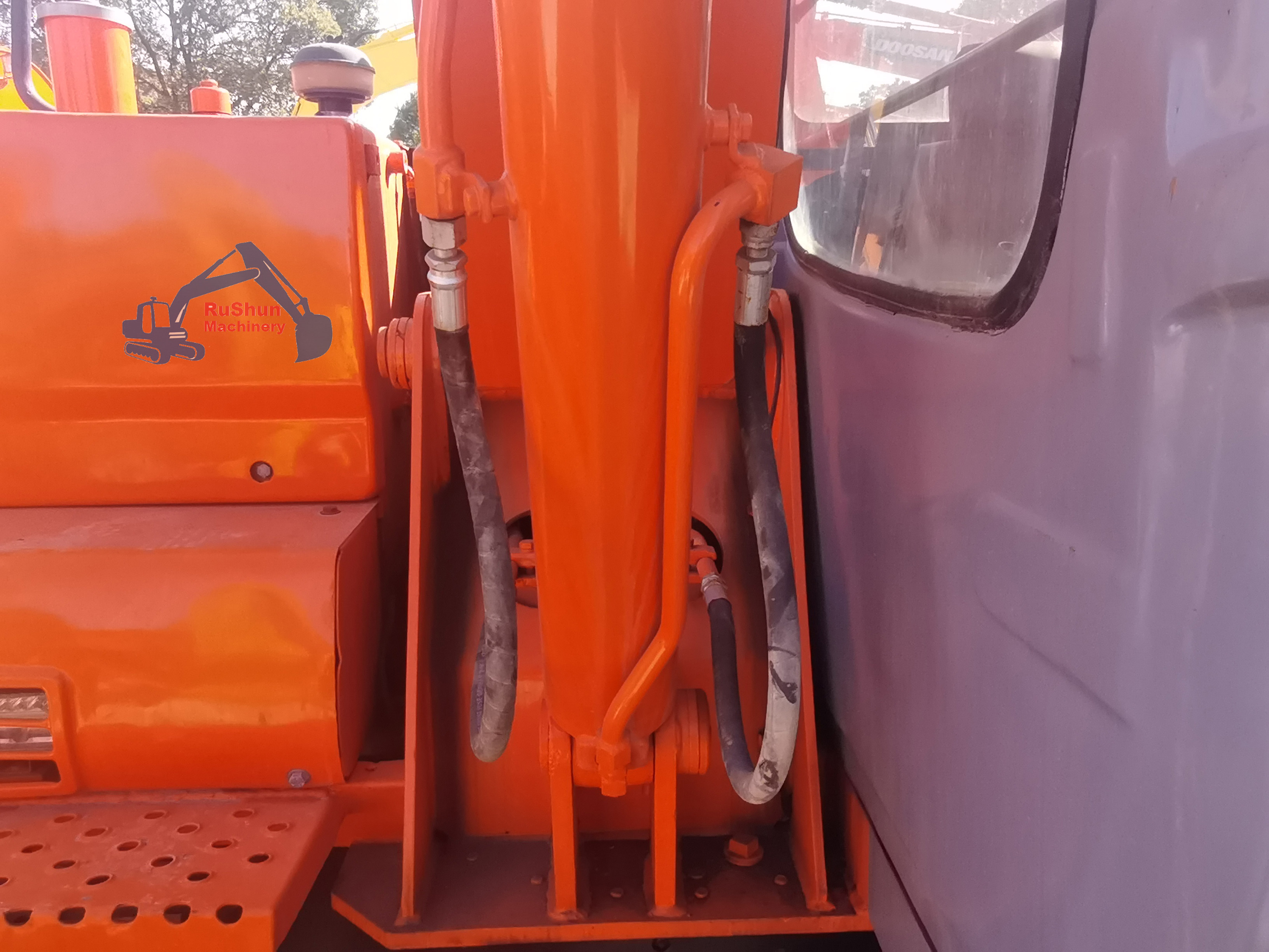 Used HITACHI EX60 Excavator