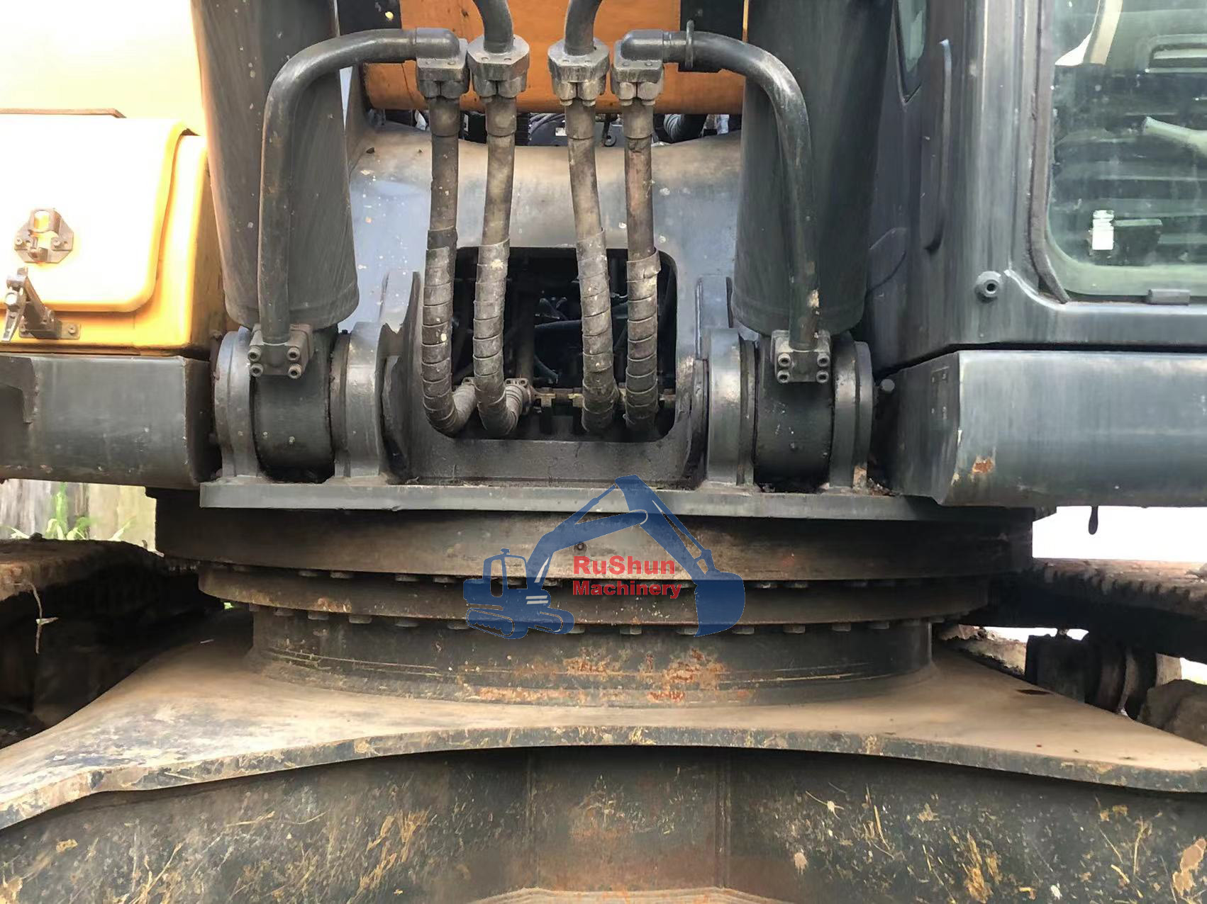 Used HYUNDAI R485 Excavator