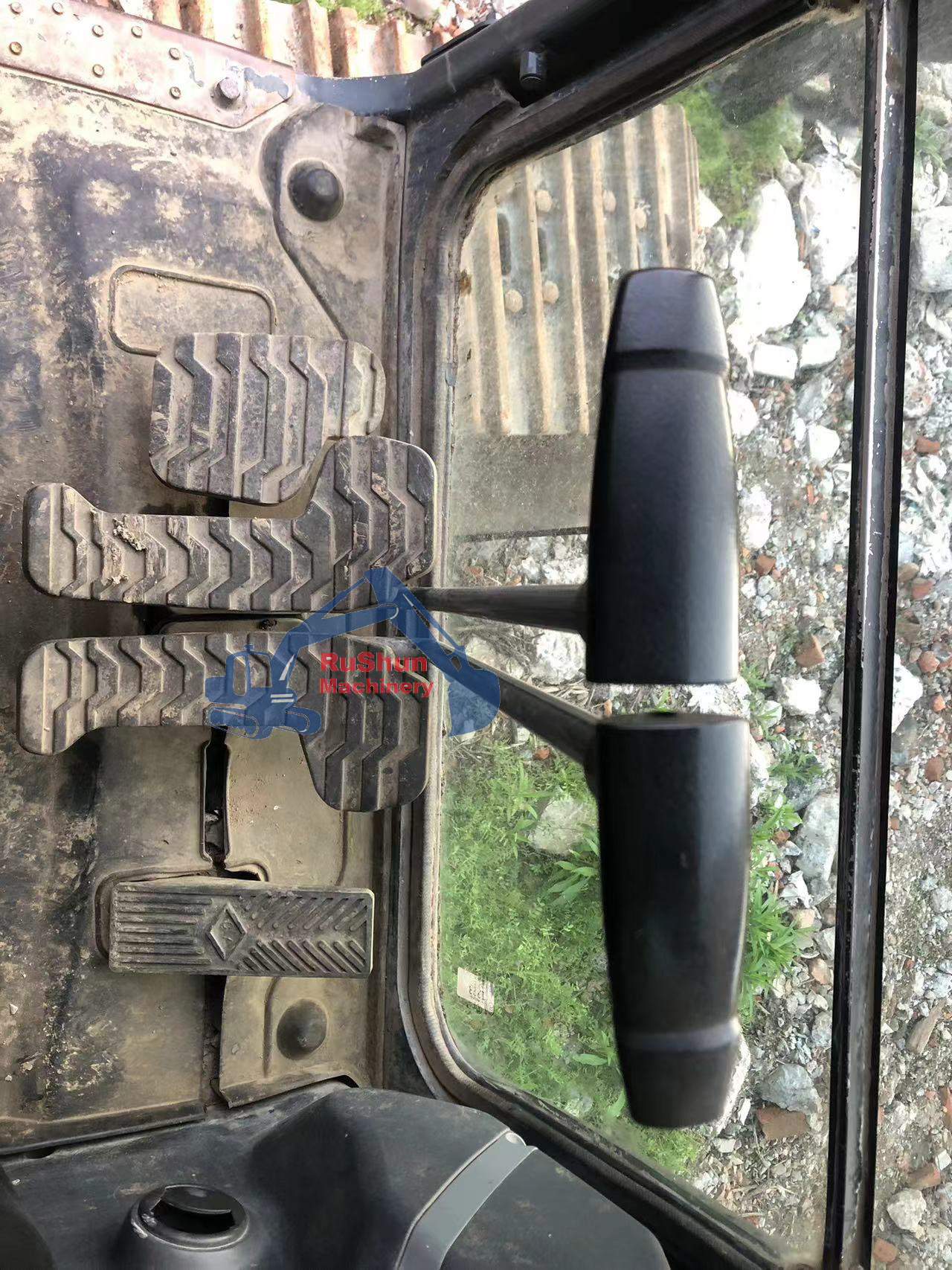 Used HYUNDAI R485 Excavator