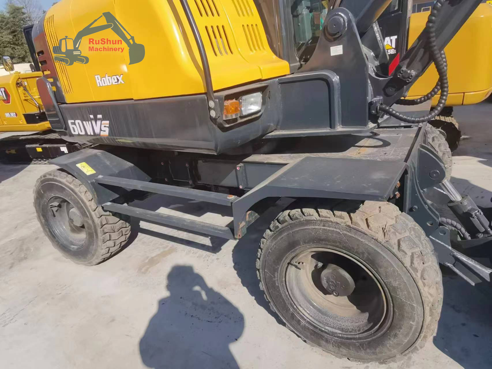 Used HYUNDAI R60WVS Excavator